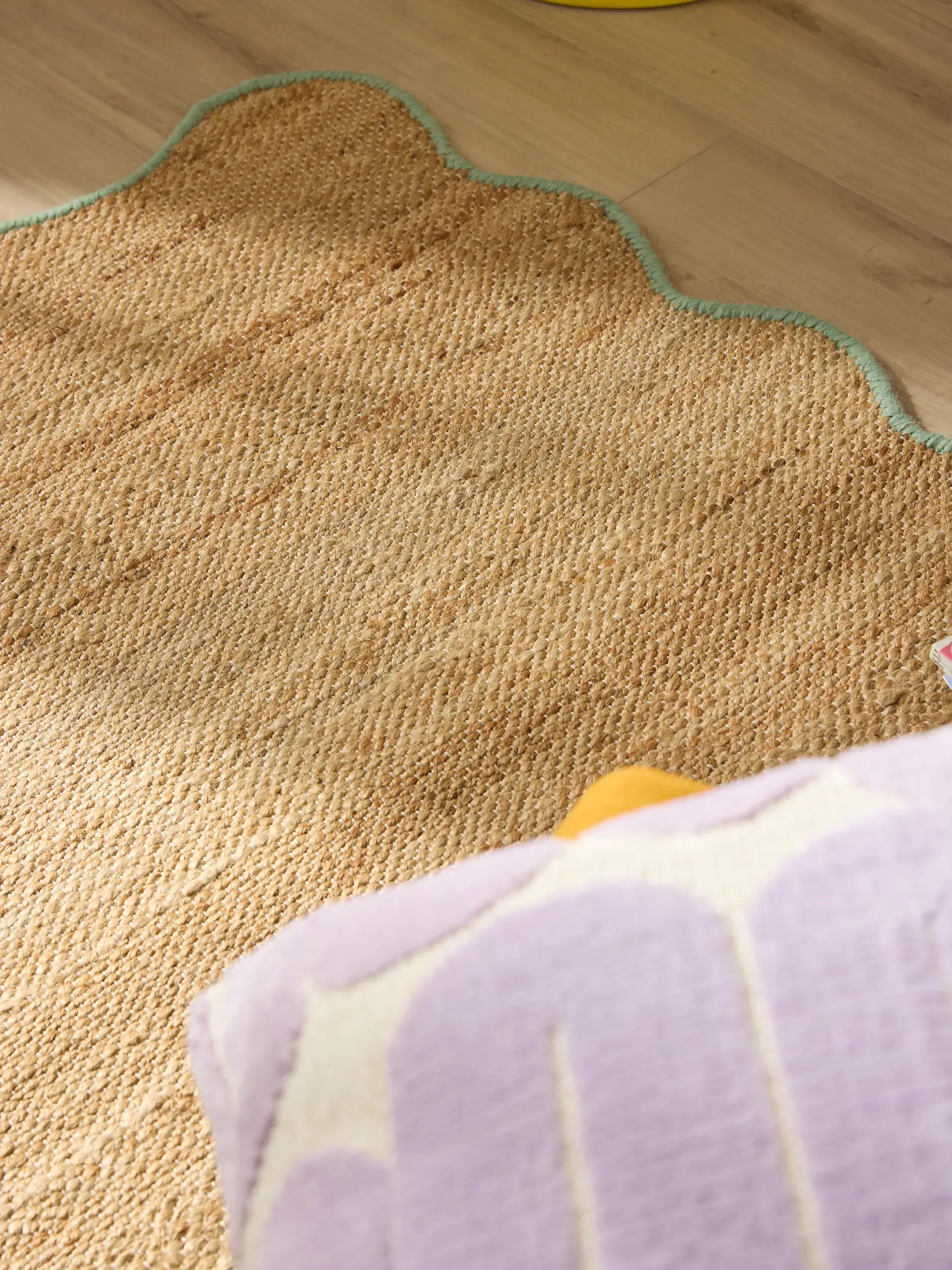 Rug made of 91% Jute, 4% Cotton, 3% Wool, 2% Polyester in Turquoise with a 91% Jute, 4% Cotton, 3% Wool, 2% Polyester high pile by benuta Pop