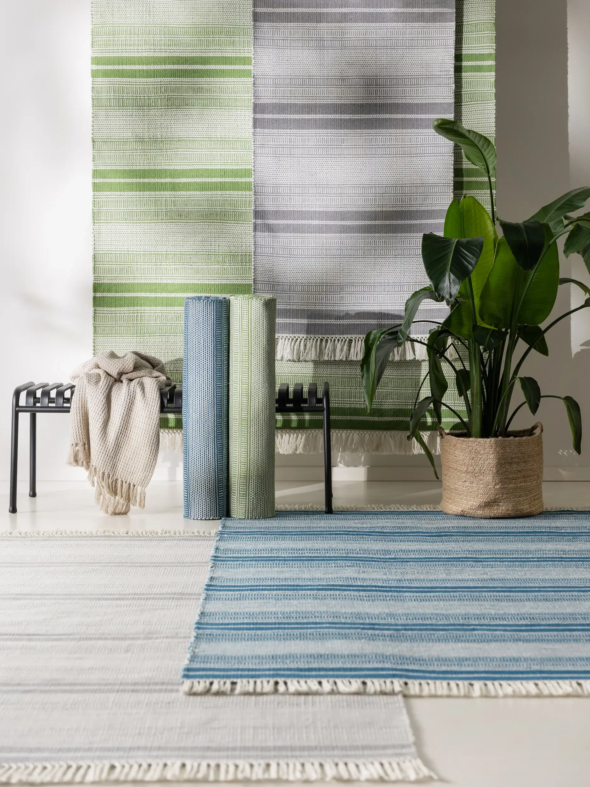 Tæppe af 100% Polyester (genanvendt PET) i Grå med 100% Polyester (genanvendt PET) høj luv fra benuta nest