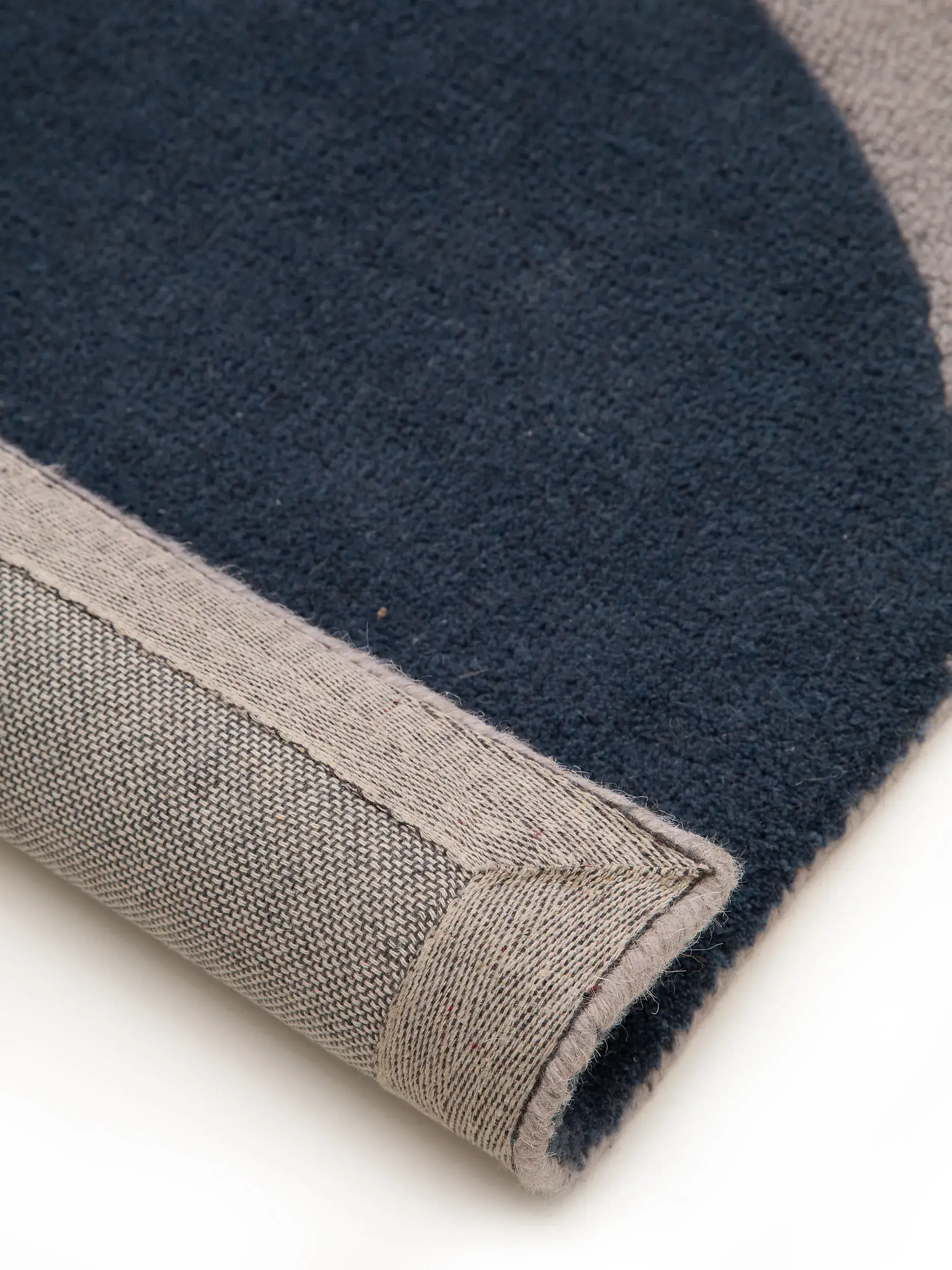 Teppich aus 85% Wolle, 15% Viskose in Multicolor mit 85% Wolle, 15% Viskose hohem Flor von benuta Pure