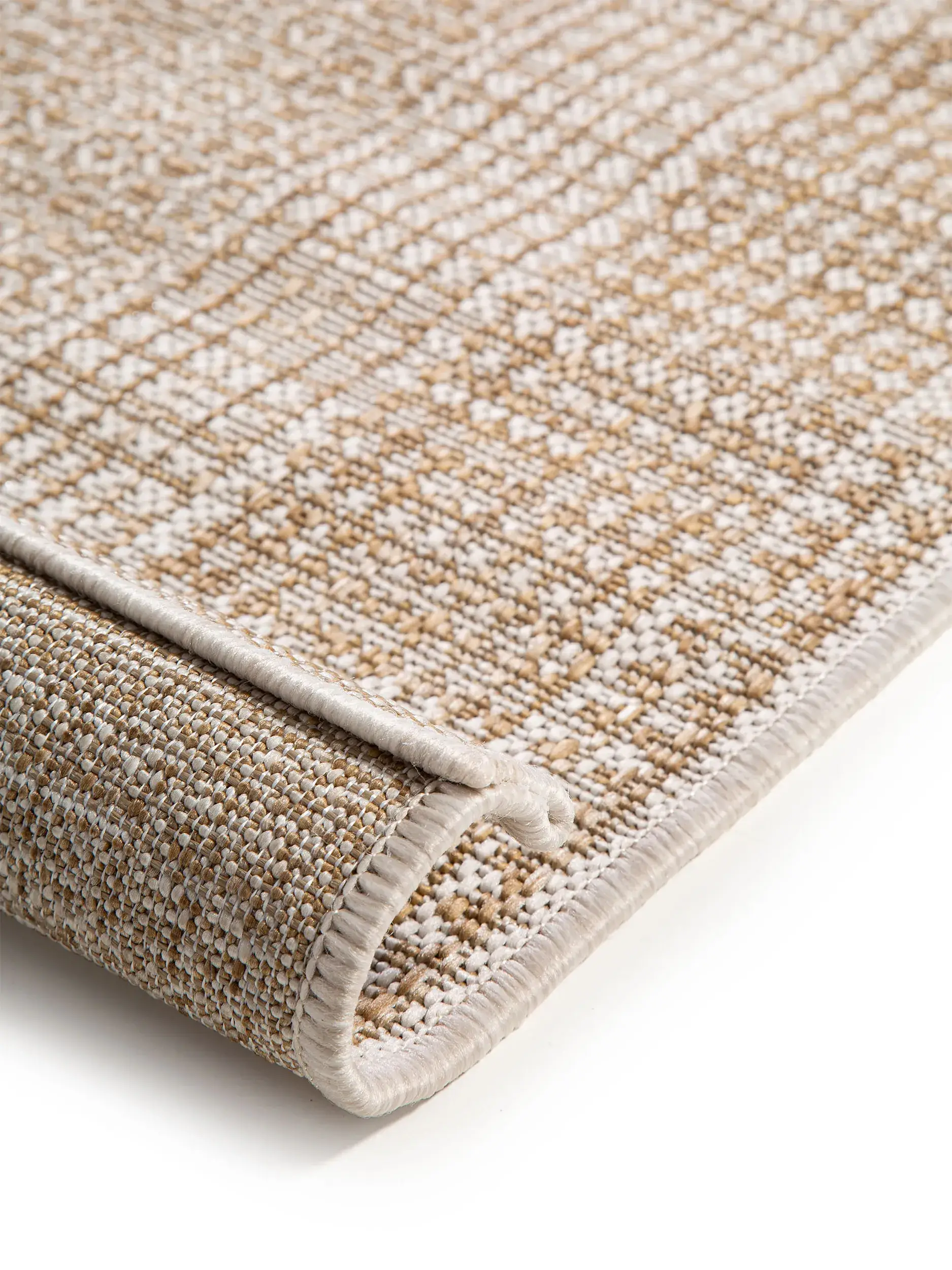 Tappeto di 100% Polipropilene in Beige con pelo alto 100% Polipropilene da benuta nest