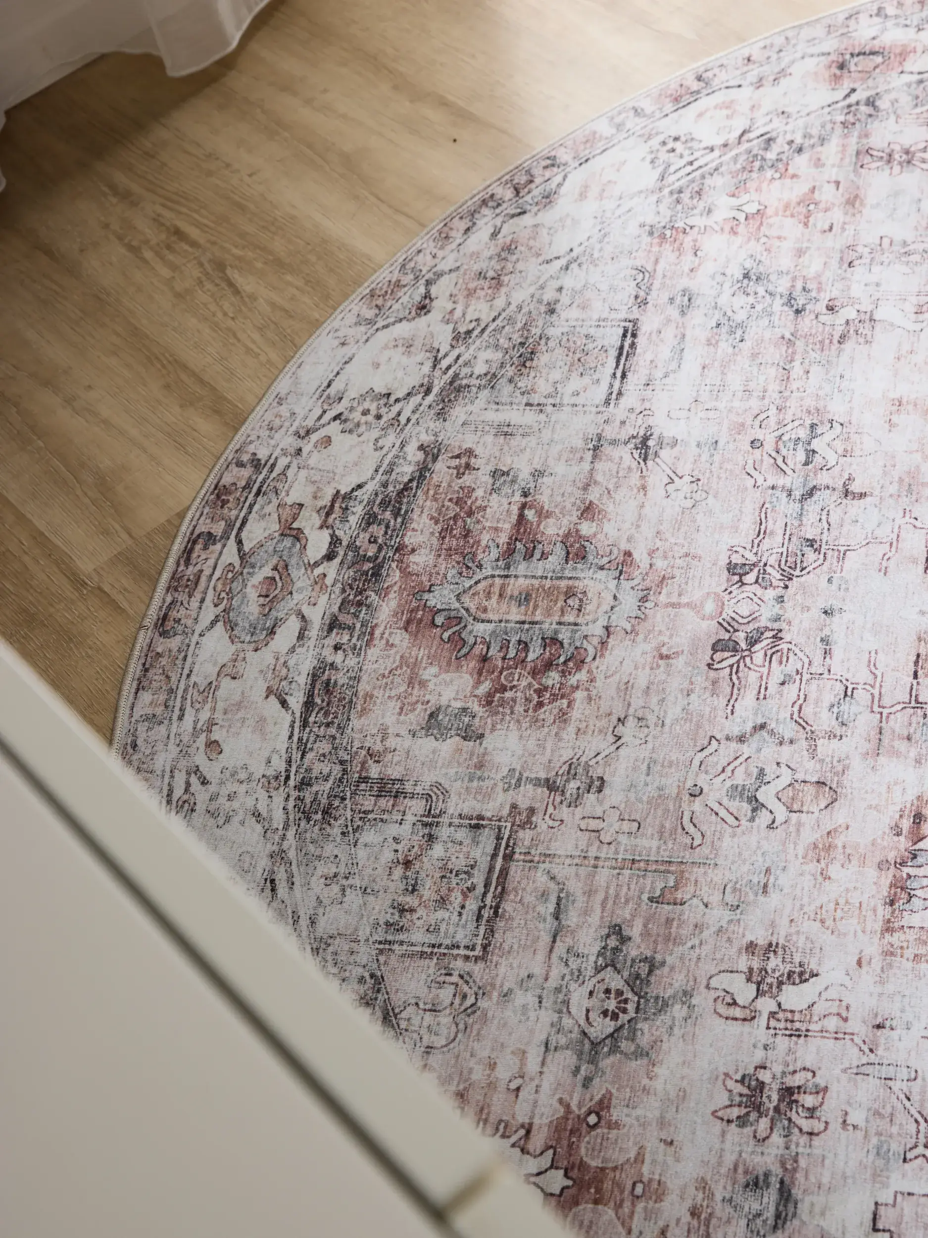Rug made of 100% Polyester in Beige with a 100% Polyester high pile by benuta Basic