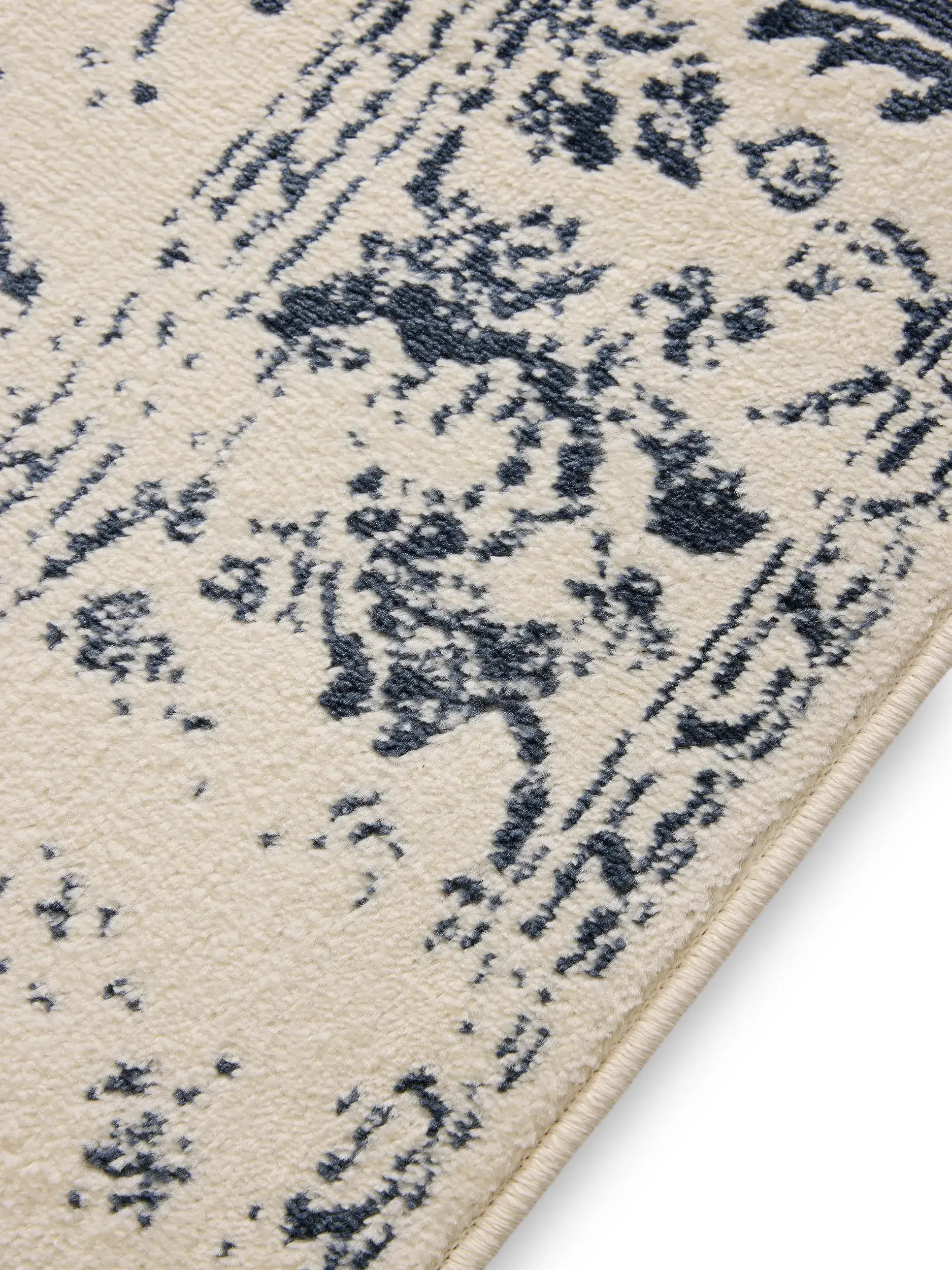 Rug made of 100% Polypropylen in Beige with a 100% Polypropylen high pile by benuta Basic