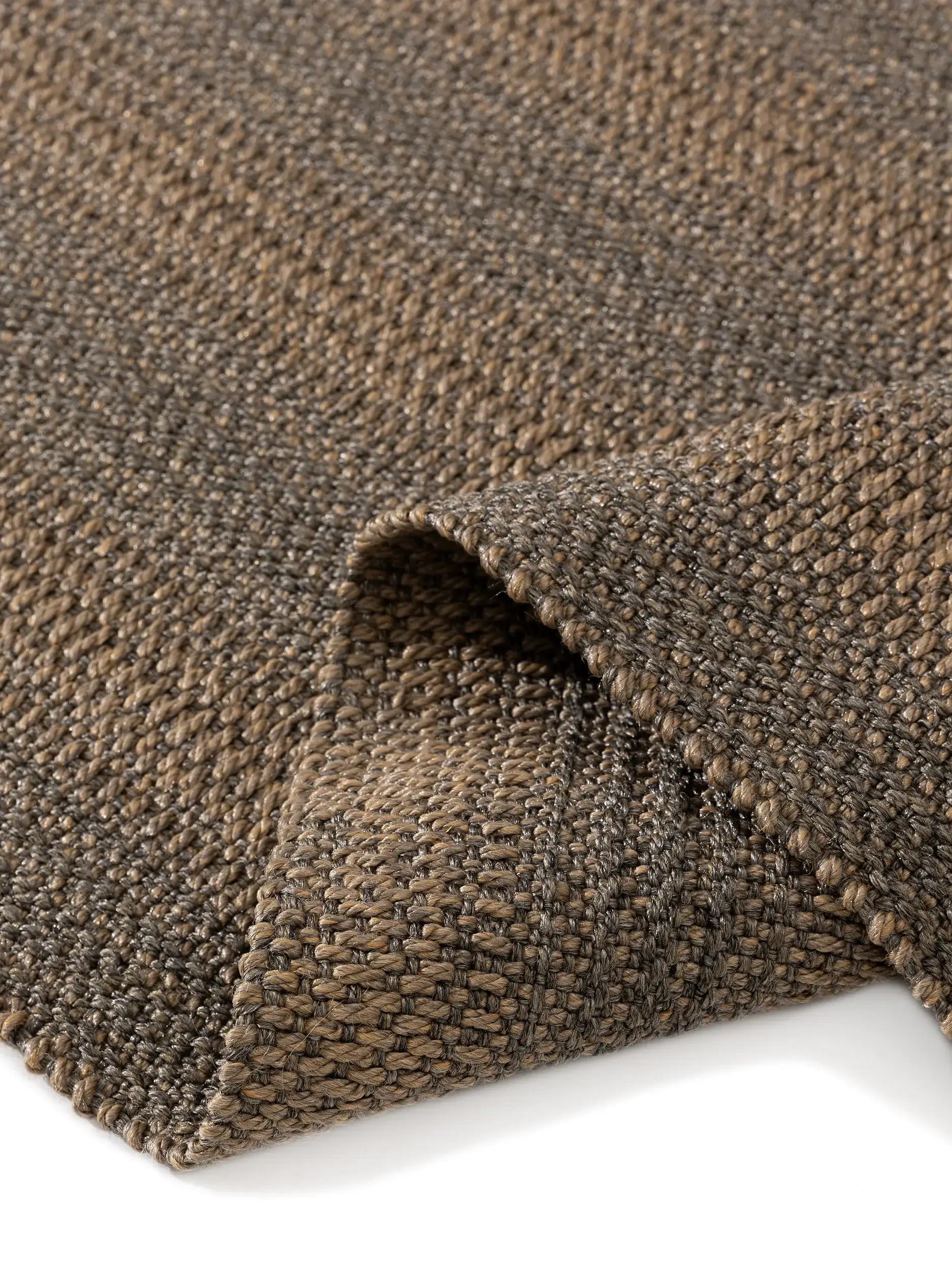 Rug made of 100% Polypropylen in Beige with a 100% Polypropylen high pile by benuta Finest