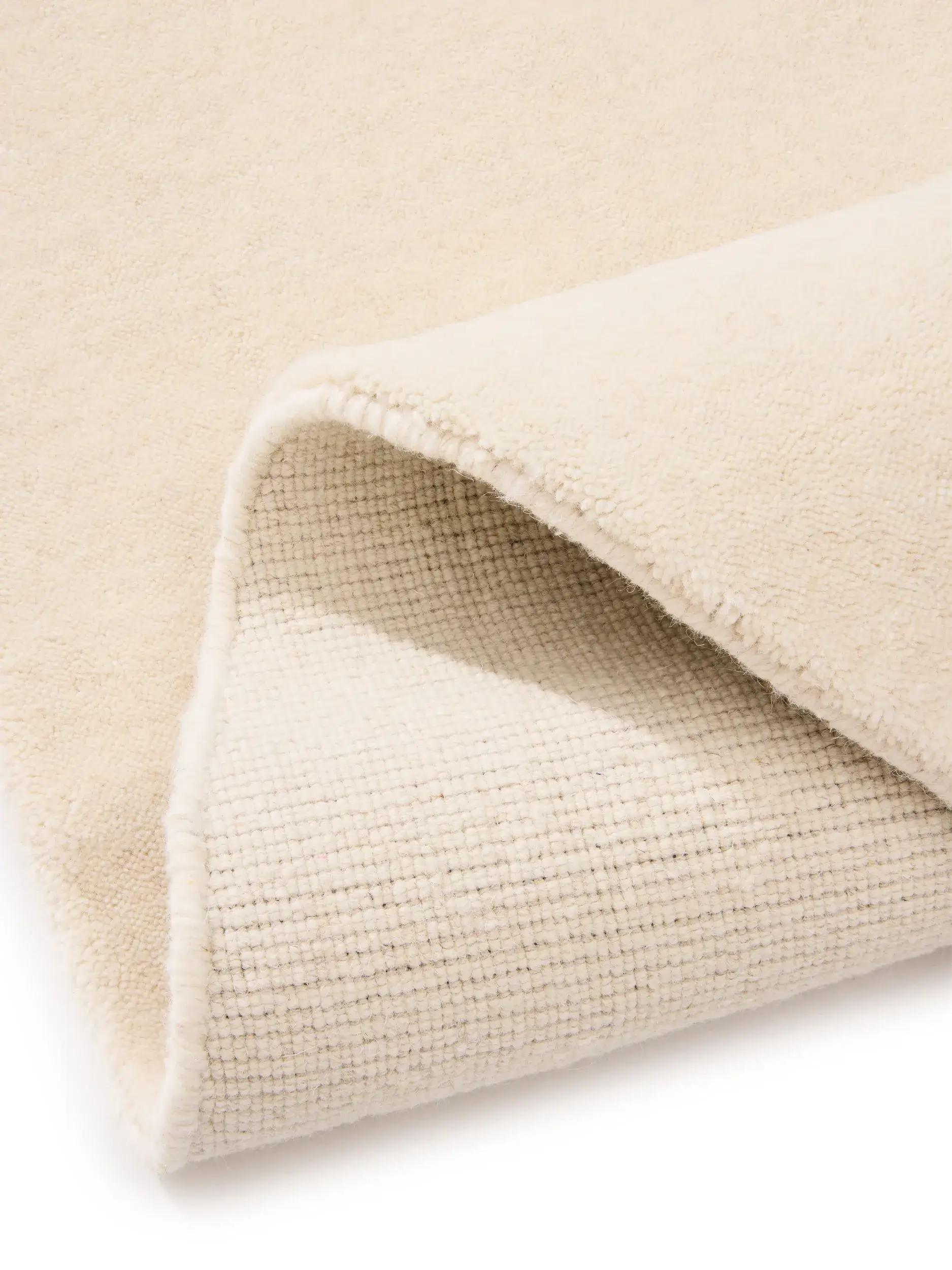 Teppich aus 100% Wolle in Beige mit 100% Wolle hohem Flor von benuta Pure