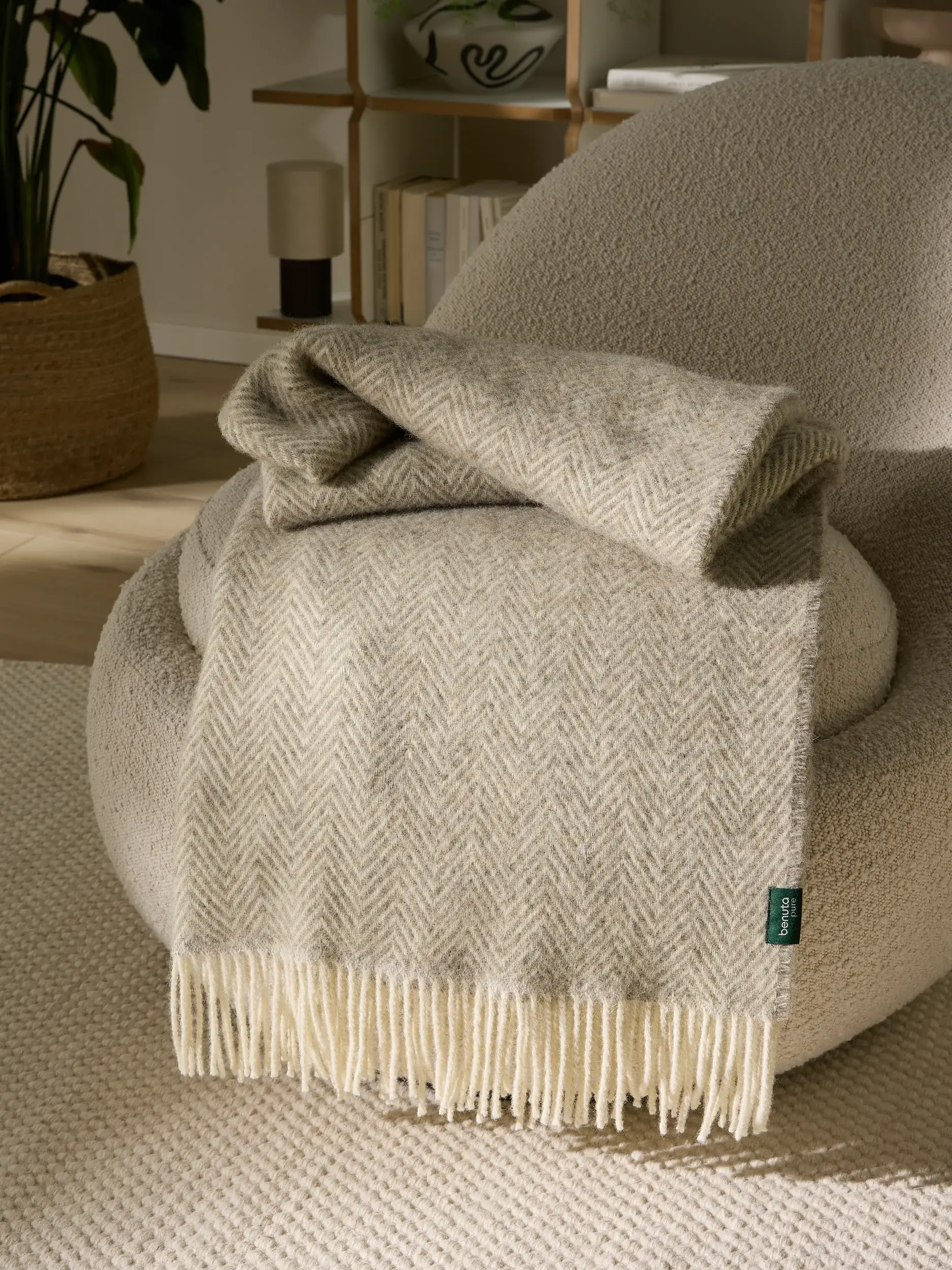 Wolldecke Bianca Grau von benuta Pure