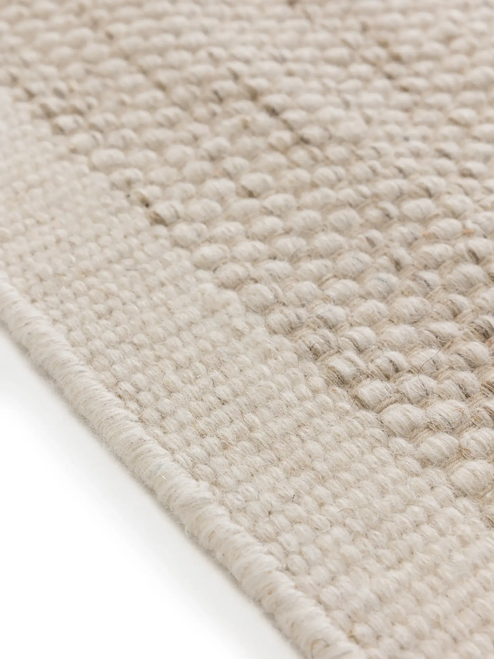 Teppich aus 80% Wolle, 20% Baumwolle in Beige mit 80% Wolle, 20% Baumwolle hohem Flor von benuta Pure