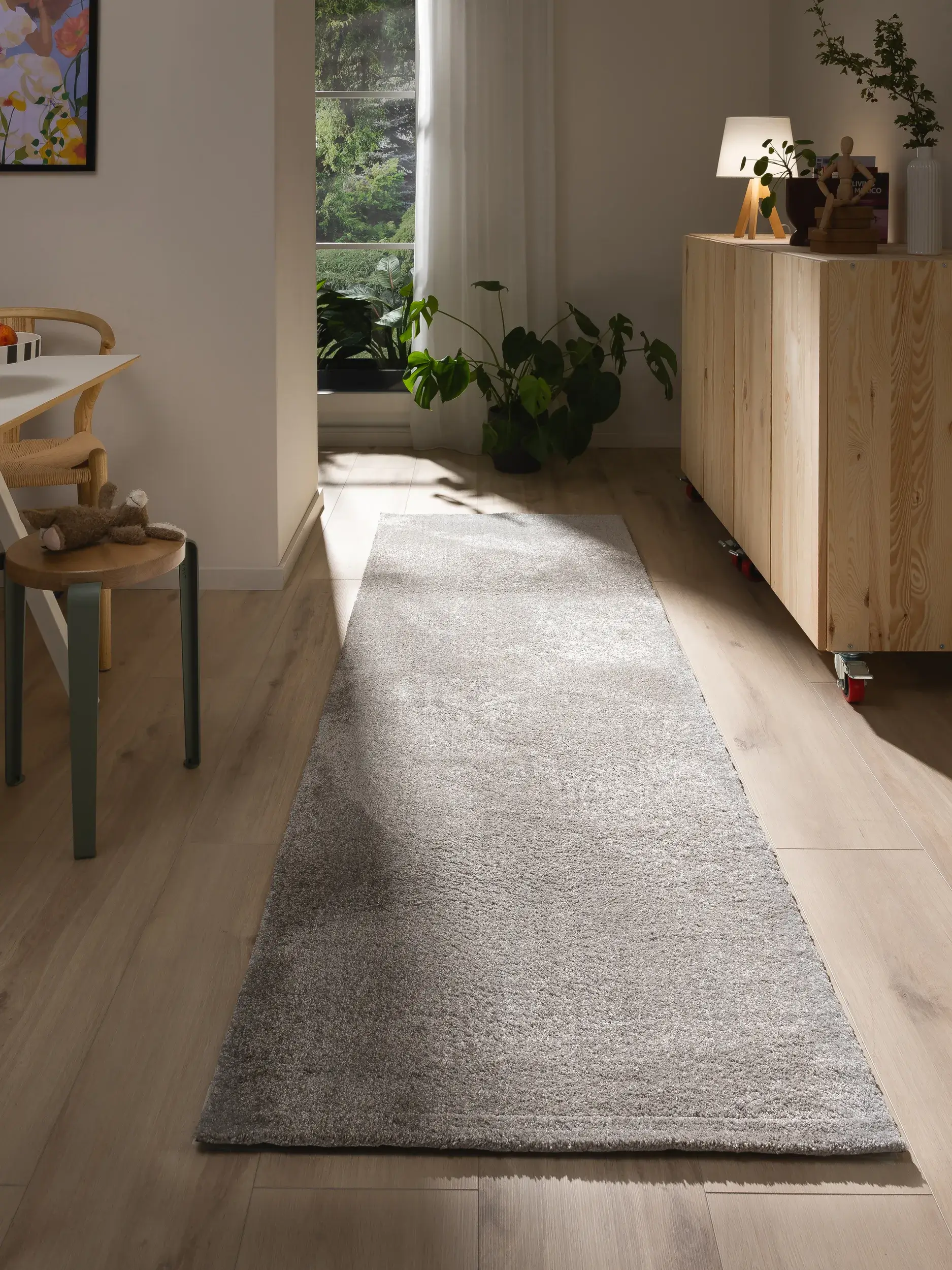 Tappeto di 100% Poliestere (30% riciclato) in Grigio con pelo alto 100% Poliestere (30% riciclato) da benuta nest