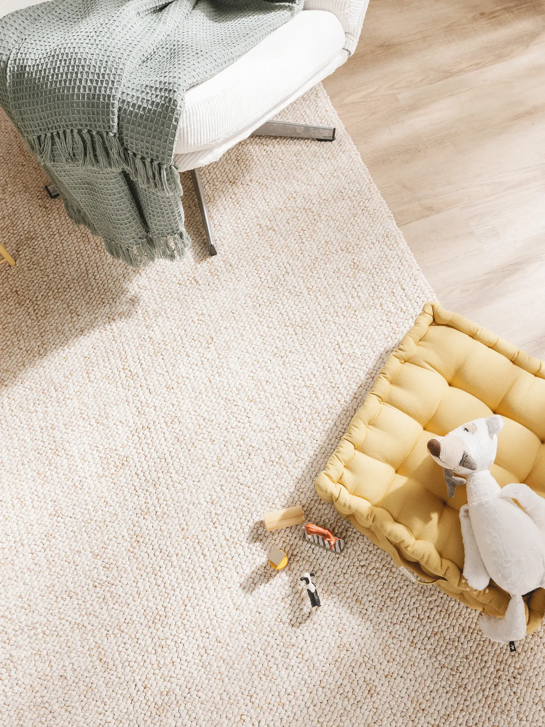 Teppe av 100% Polypropylen i Beige med 100% Polypropylen høy lugg fra benuta Nest