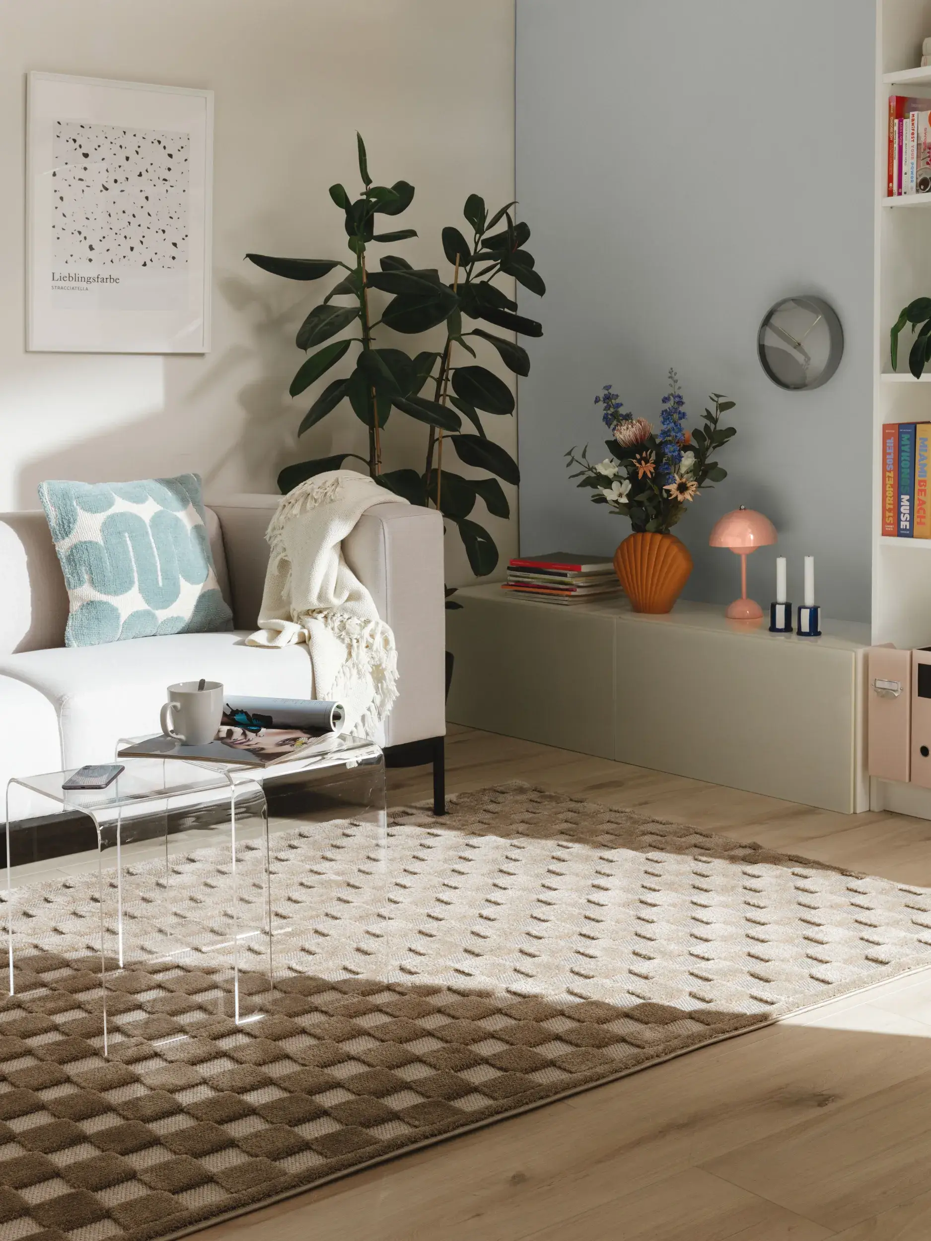 Teppich aus 100% Polyester (Microfiber) in Taupe mit 100% Polyester (Microfiber) hohem Flor von benuta Pop