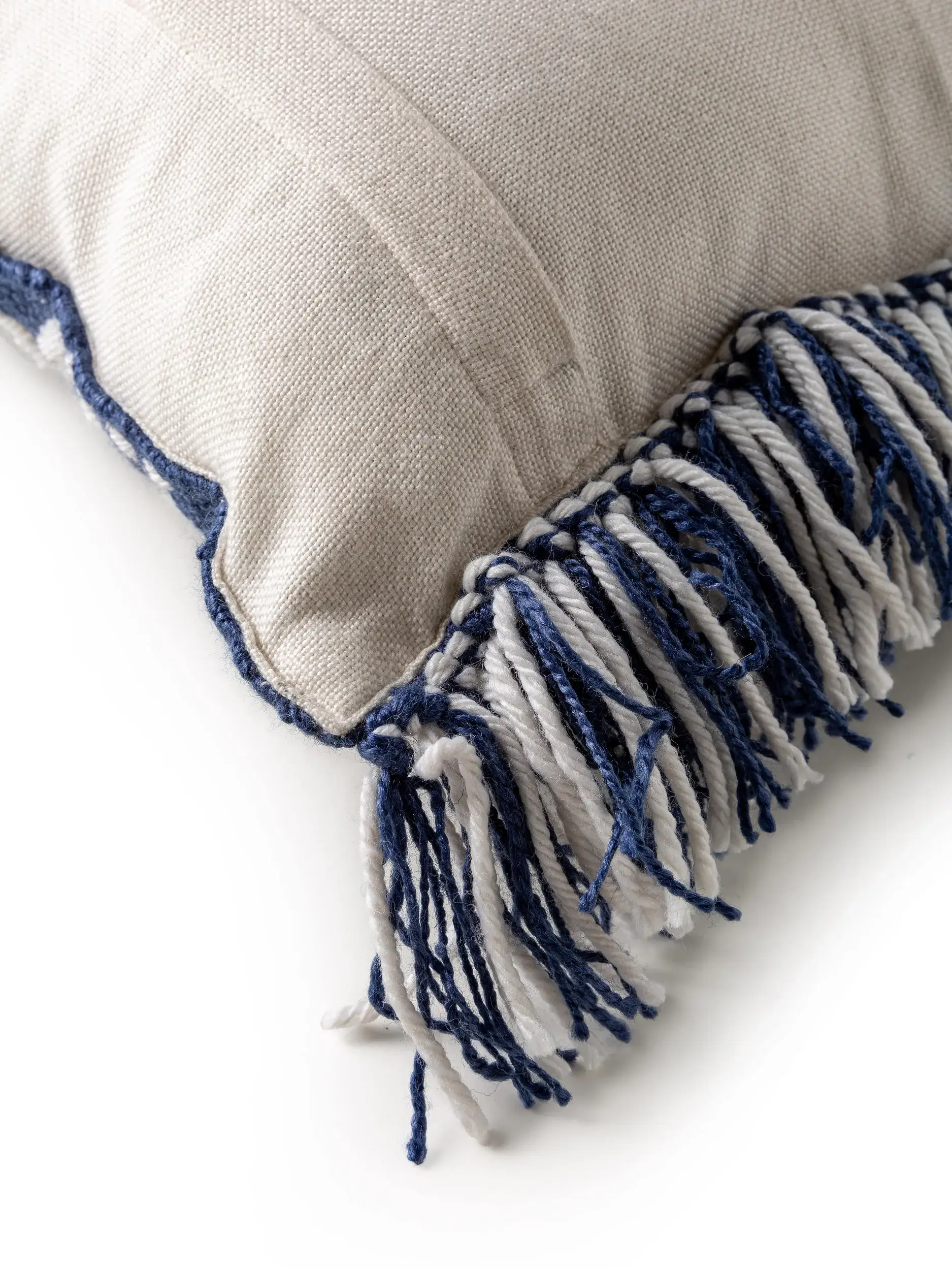 In- & Outdoor Kissen Morty Dunkelblau in Geometrisch design made of 100% Polyester (recycled PET) by benuta Pure