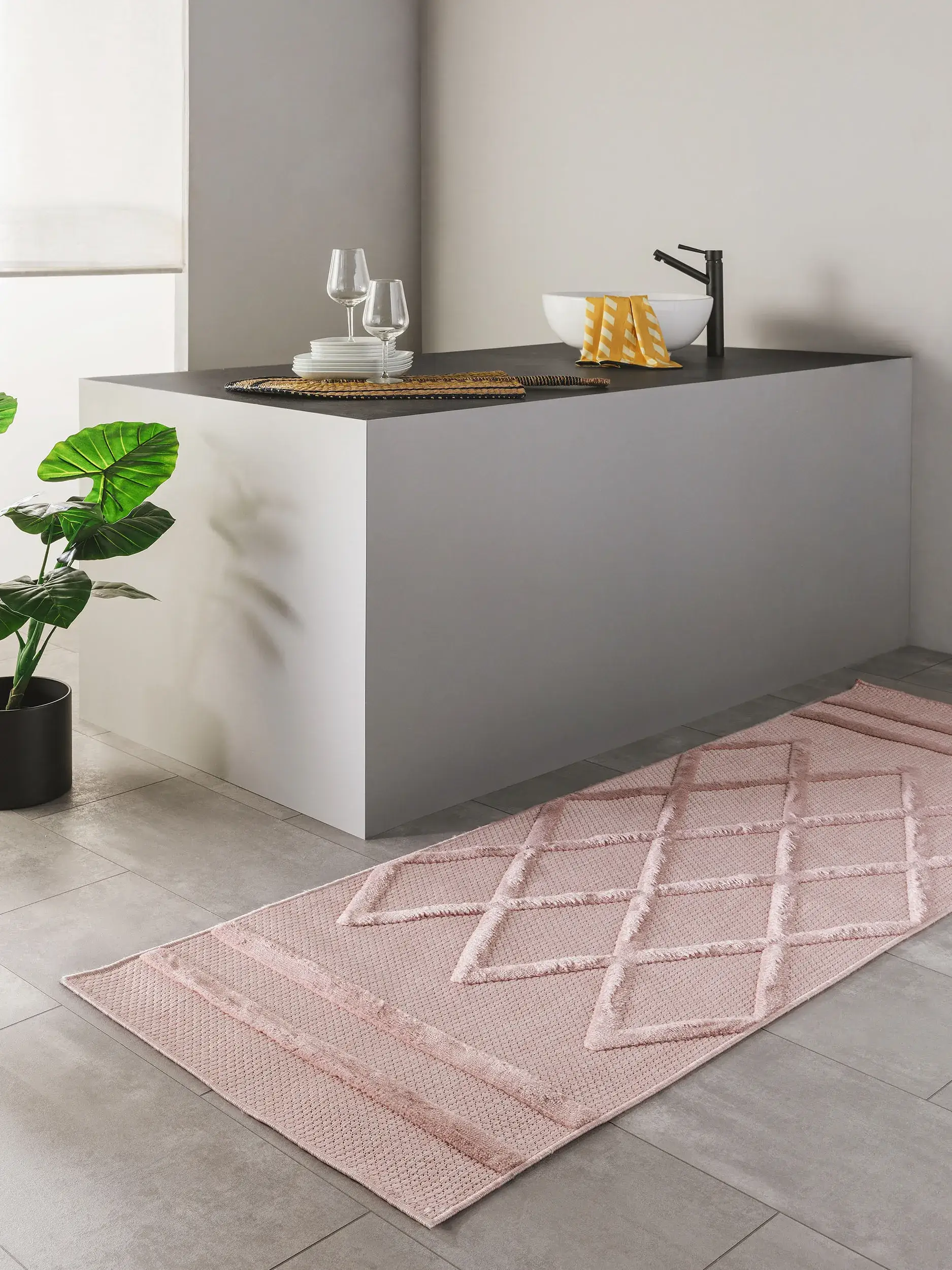 Teppe av 100% Polypropylen i Rosa med 100% Polypropylen høy lugg fra benuta Nest