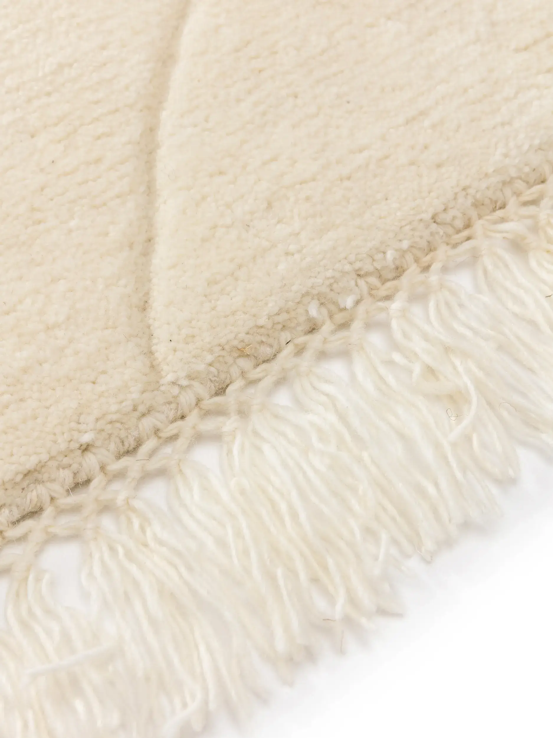 Teppich aus 100% Wolle in Weiß mit 100% Wolle hohem Flor von benuta Finest
