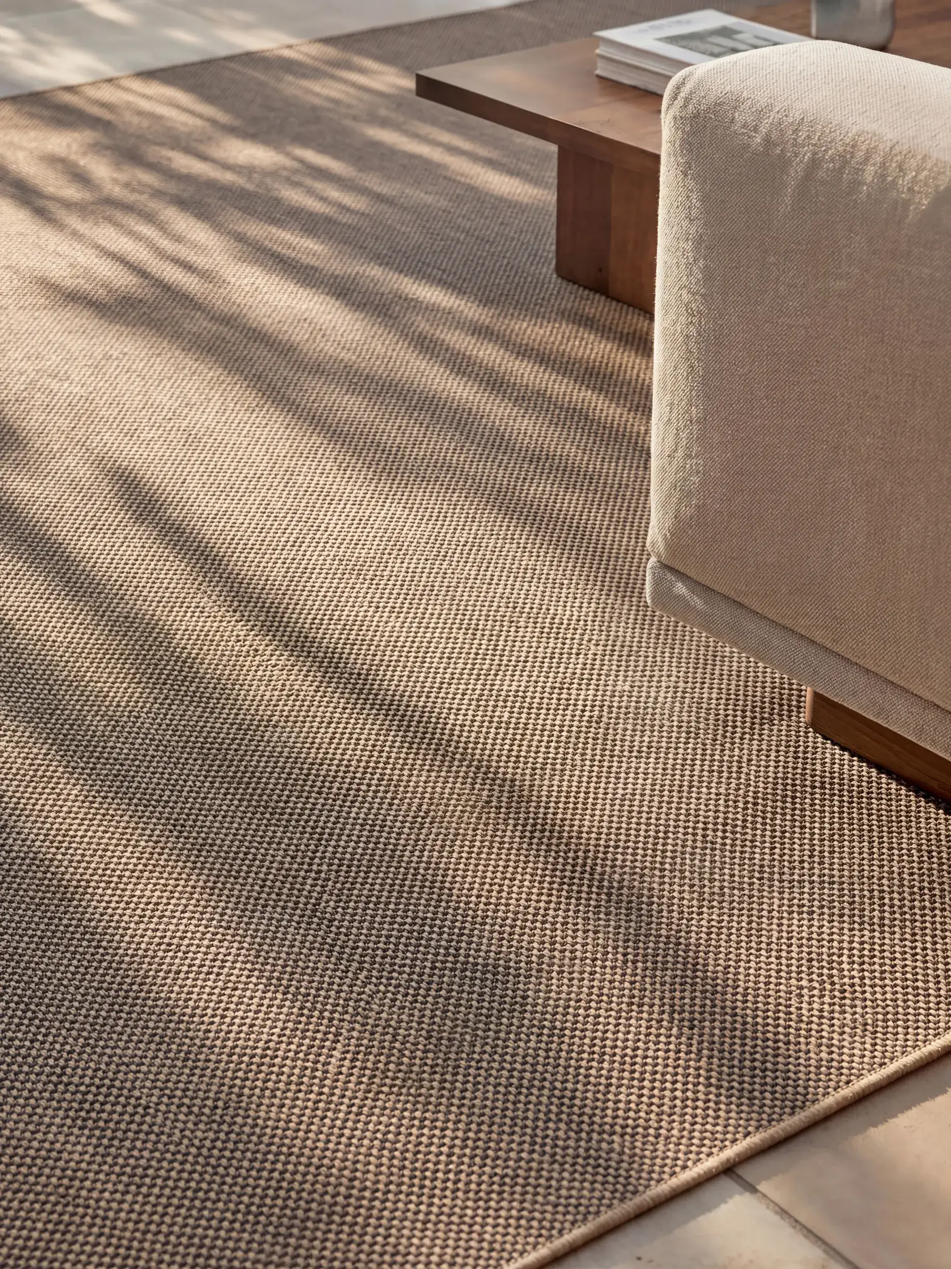 Teppich Arvea aus 100% Polyester (recyceltes PET) in  von benuta Pure