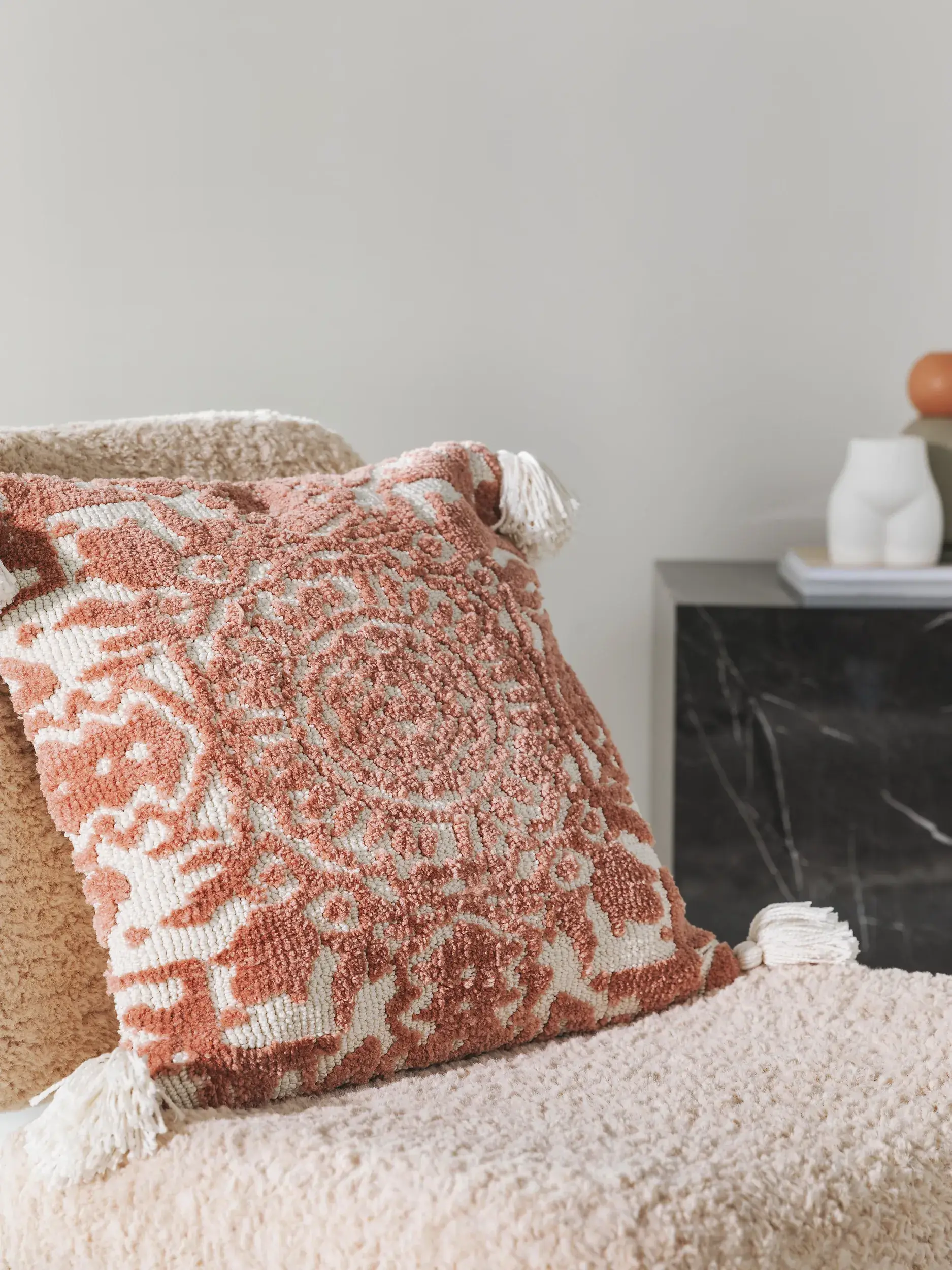 Kissenbezug Elias Terracotta im Design MitFransen aus 60% Polyester, 40% Baumwolle von benuta Nest