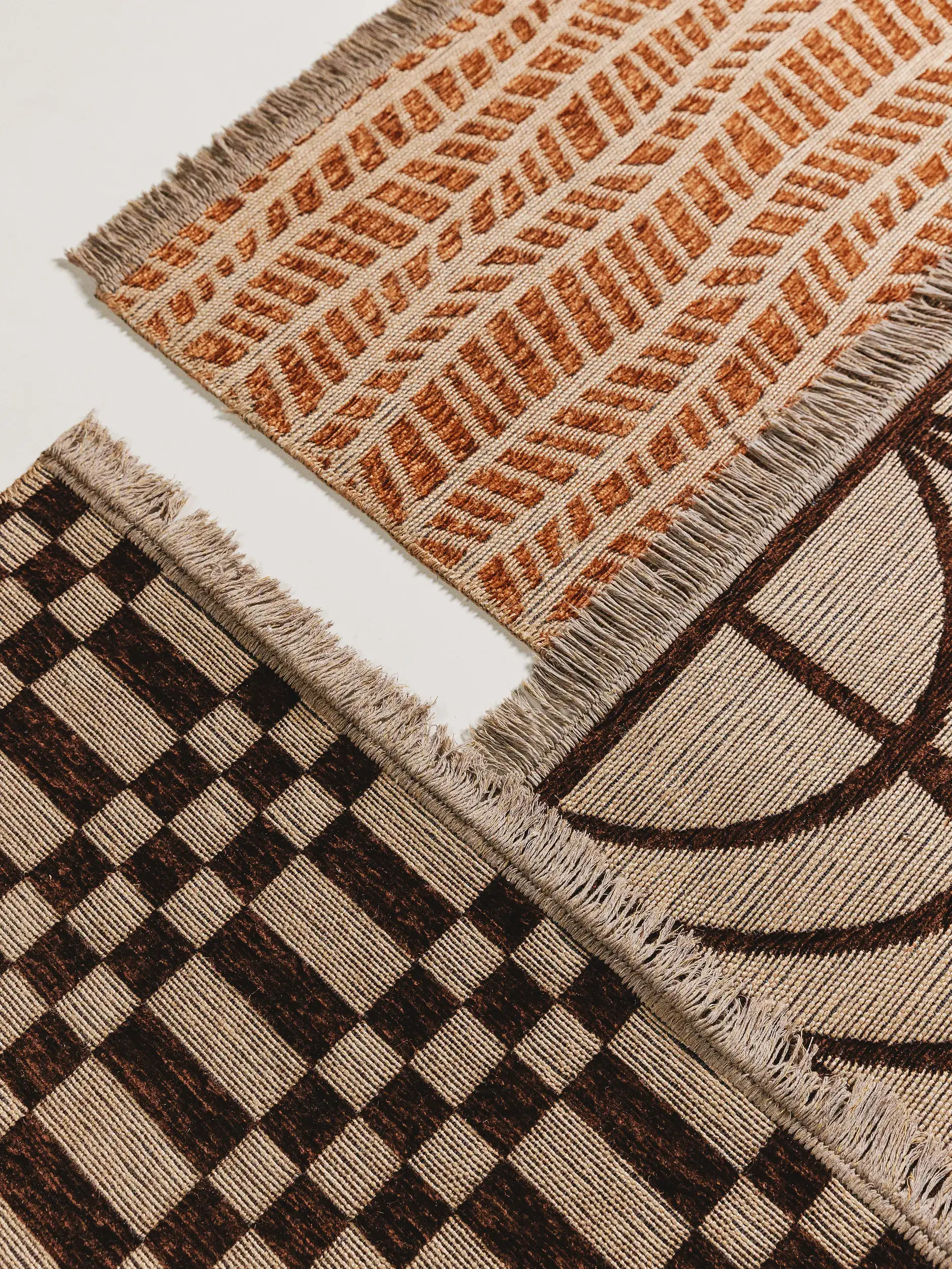 Tappeto di 55% Cotone (riciclato), 30% Iuta, 15% Poliestere in Beige con pelo alto 55% Cotone (riciclato), 30% Iuta, 15% Poliestere da benuta pure