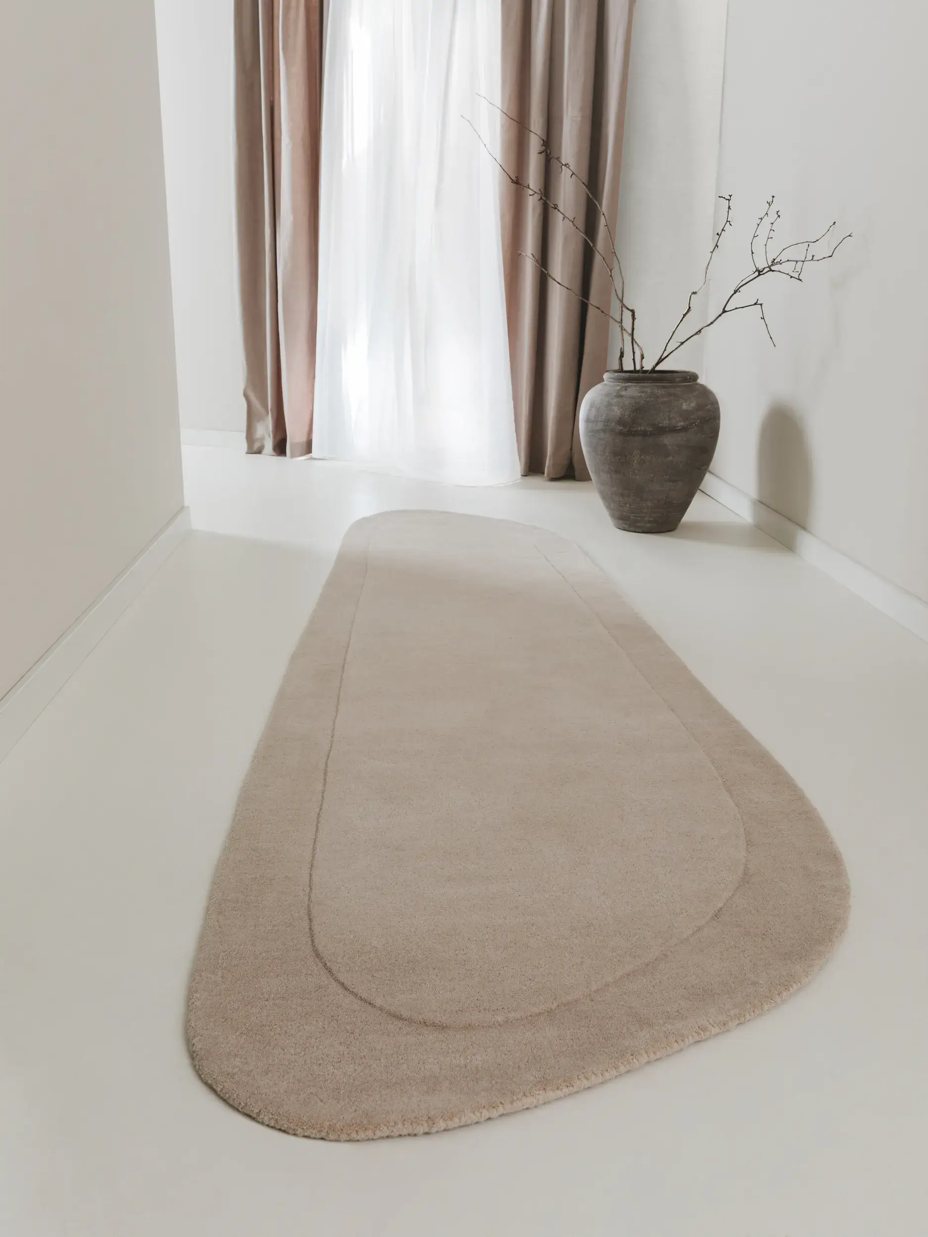 Rug made of 100% Wolle in Beige with a 100% Wolle high pile by benuta Pure