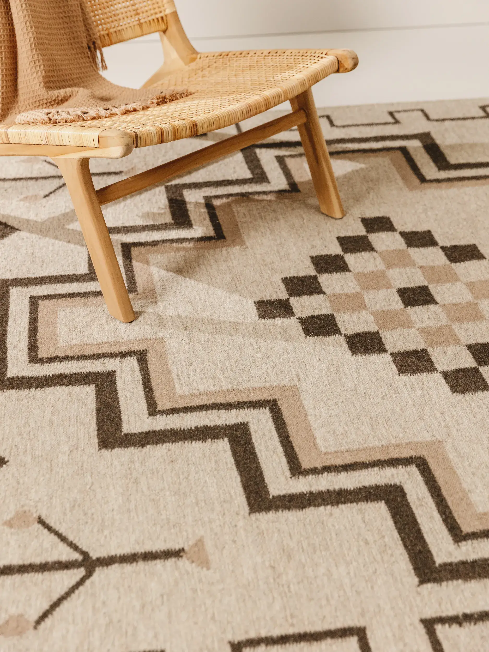 Tappeto di 80% Lana, 20% Cotone in Taupe con pelo alto 80% Lana, 20% Cotone da benuta pure