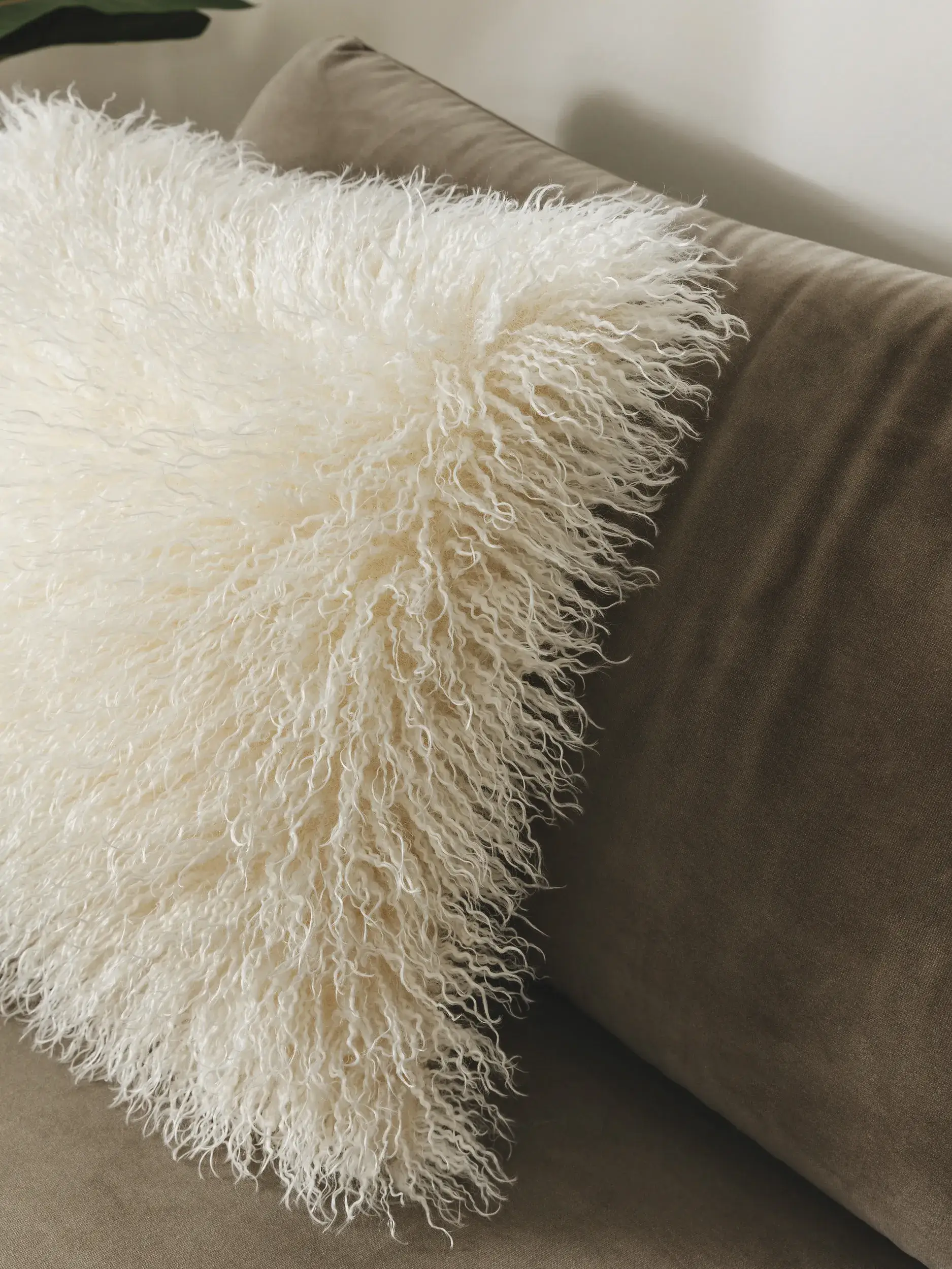 Kissenbezug Oscar Cream i Einfarbig-design laget av 100 % polyester fra benuta Nest