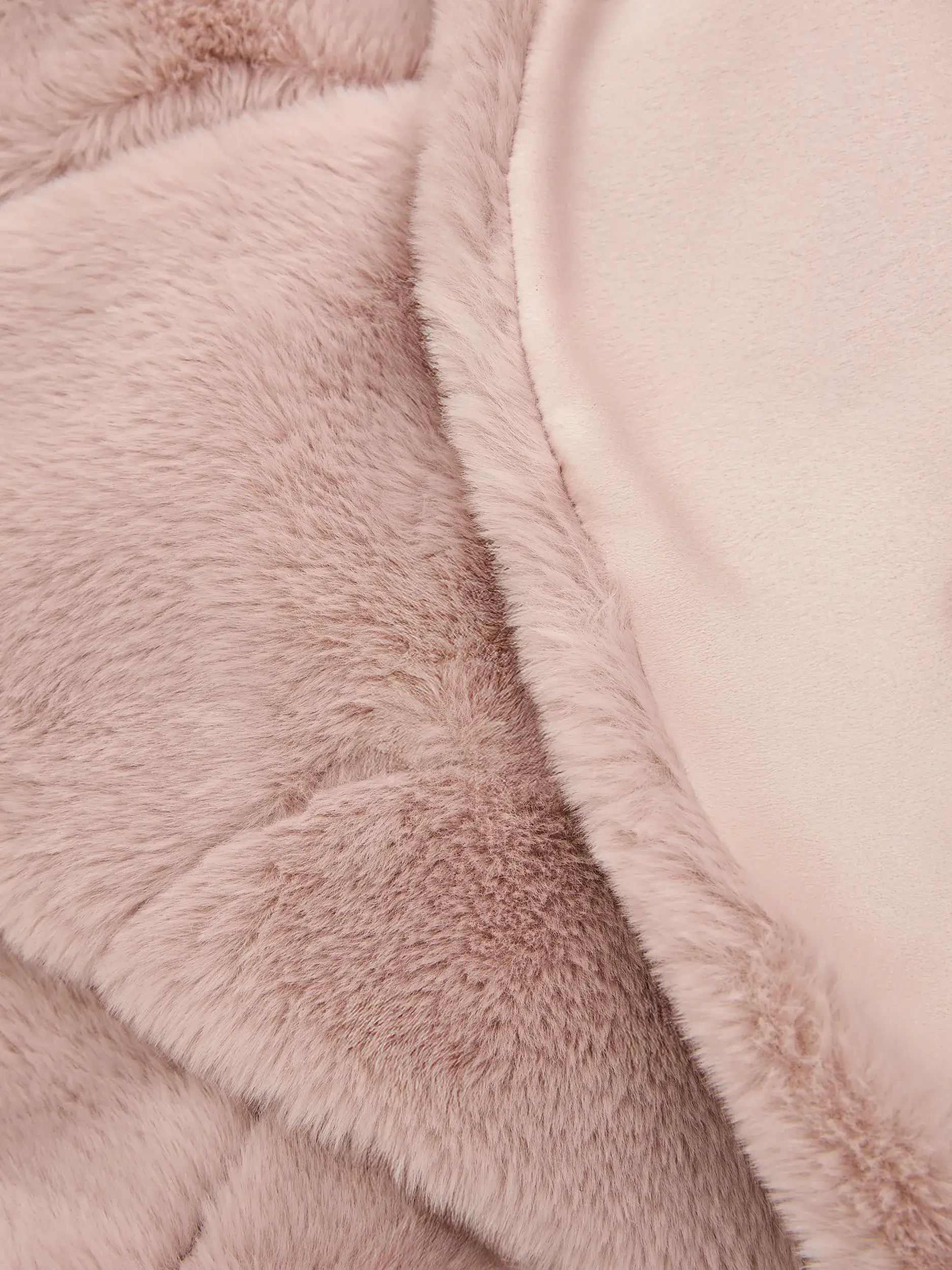 Kuscheldecke Dave Rosa im Design  aus  von benuta Nest
