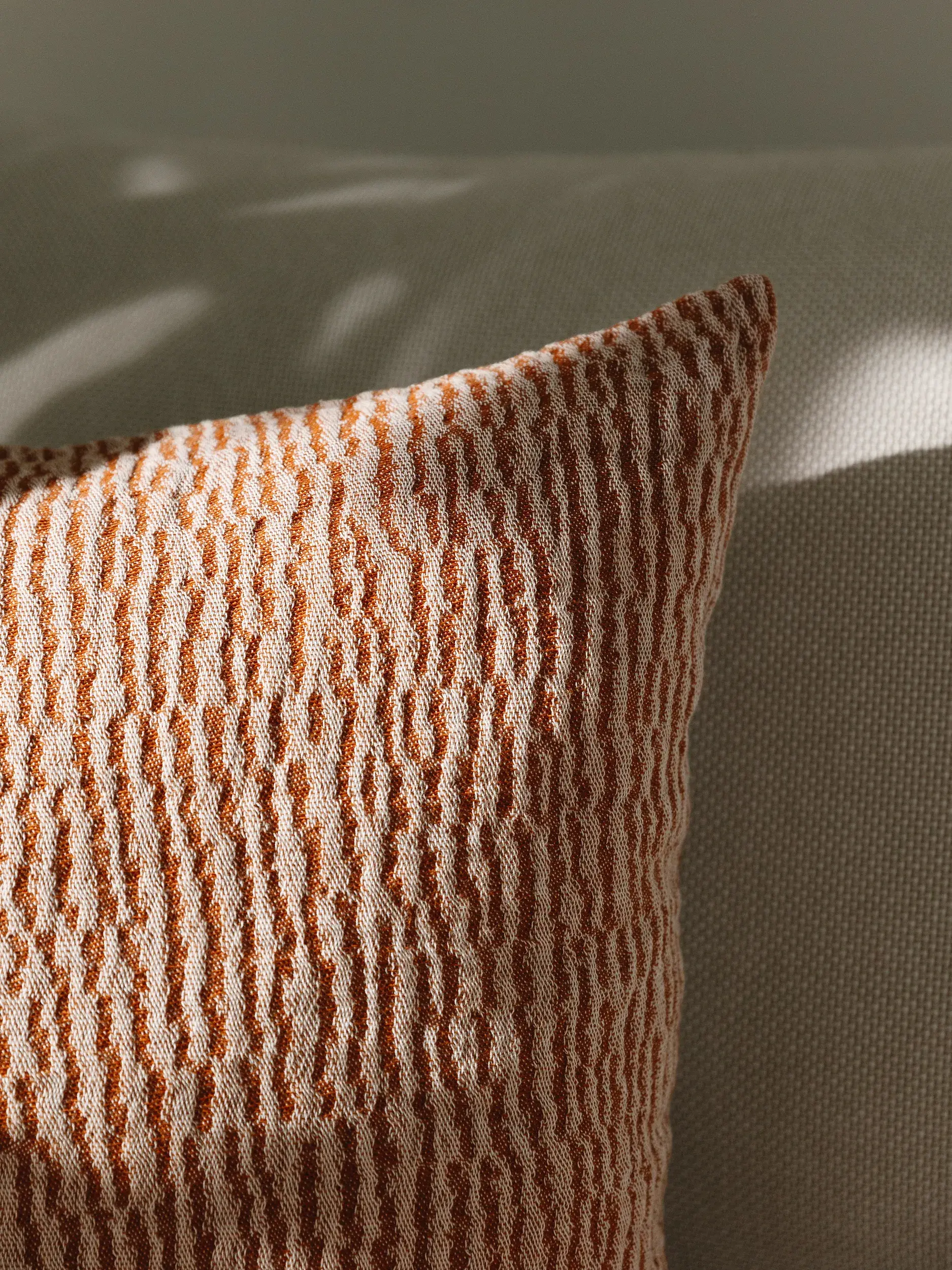 Cushion Cover Joao Red in Abstract design made of 100% Cotton by benuta Nest