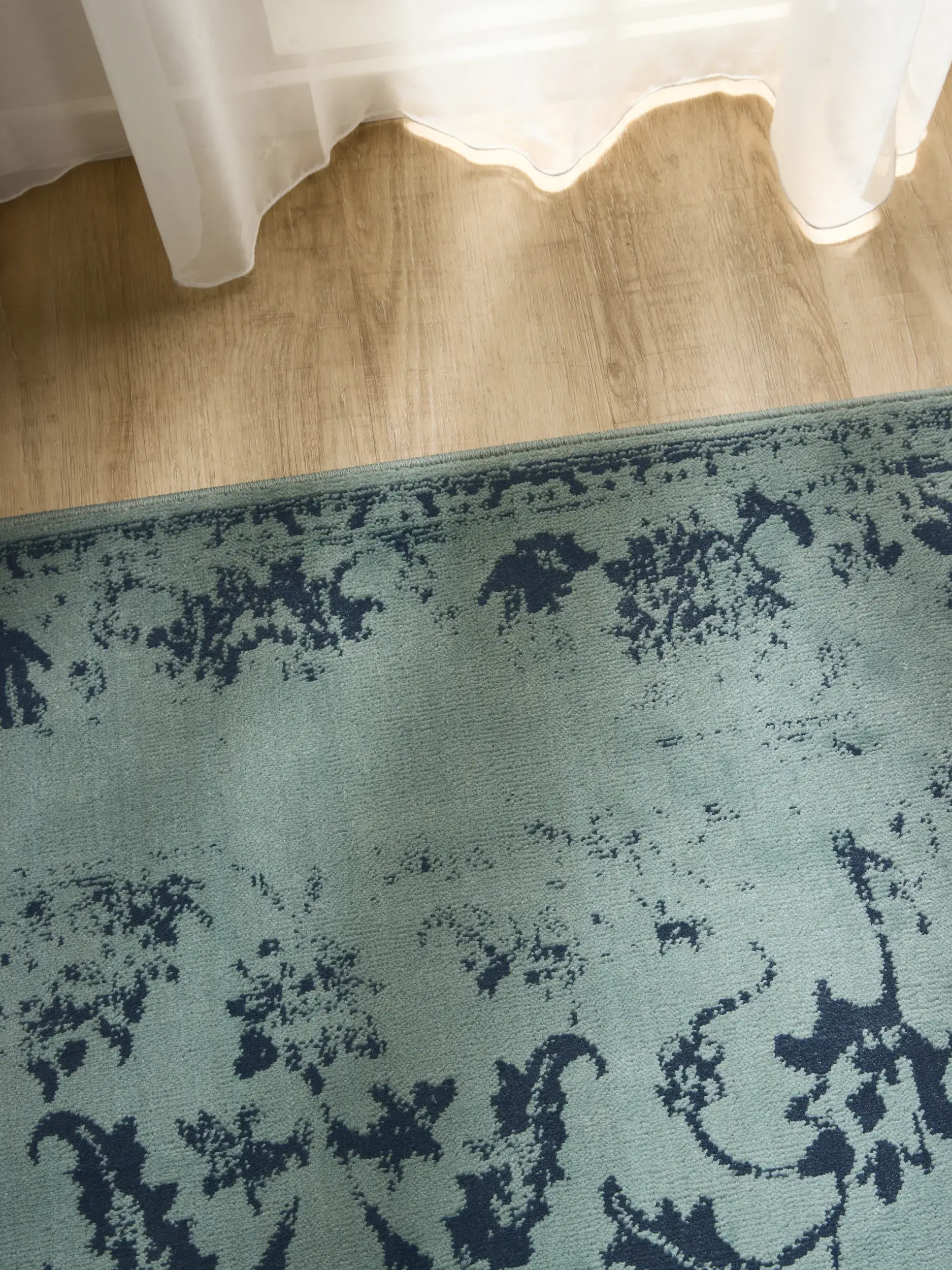 Rug made of 100% Polypropylen in Turquoise with a 100% Polypropylen high pile by benuta Basic