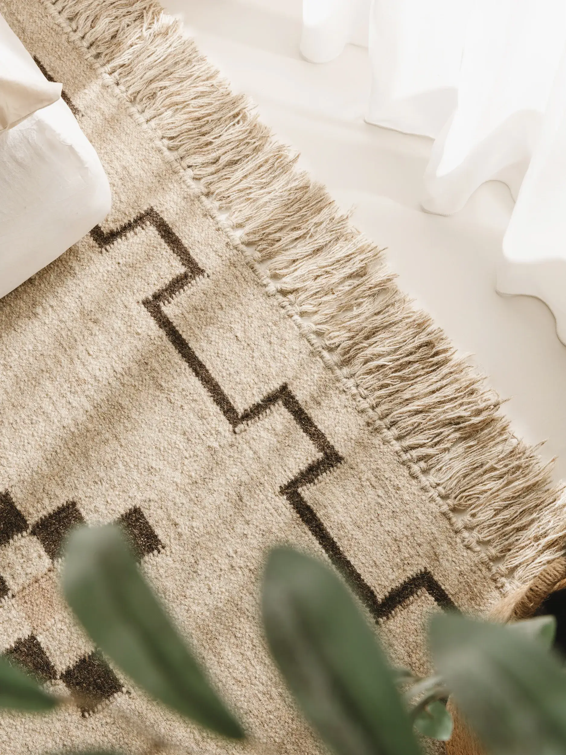 Tappeto di 80% Lana, 20% Cotone in Taupe con pelo alto 80% Lana, 20% Cotone da benuta pure