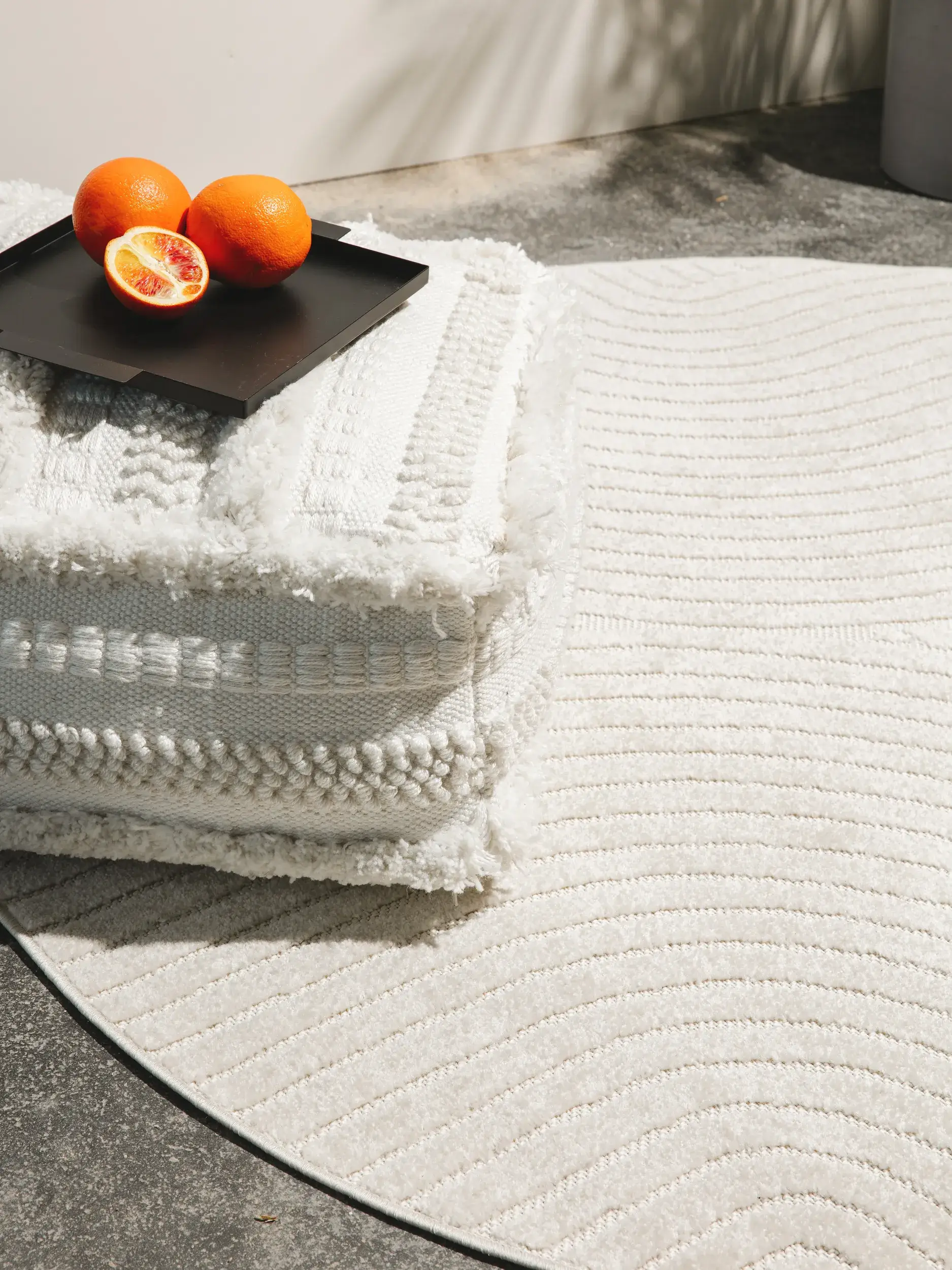 Teppich aus 100% Polypropylen in Weiß mit 100% Polypropylen hohem Flor von benuta Pop