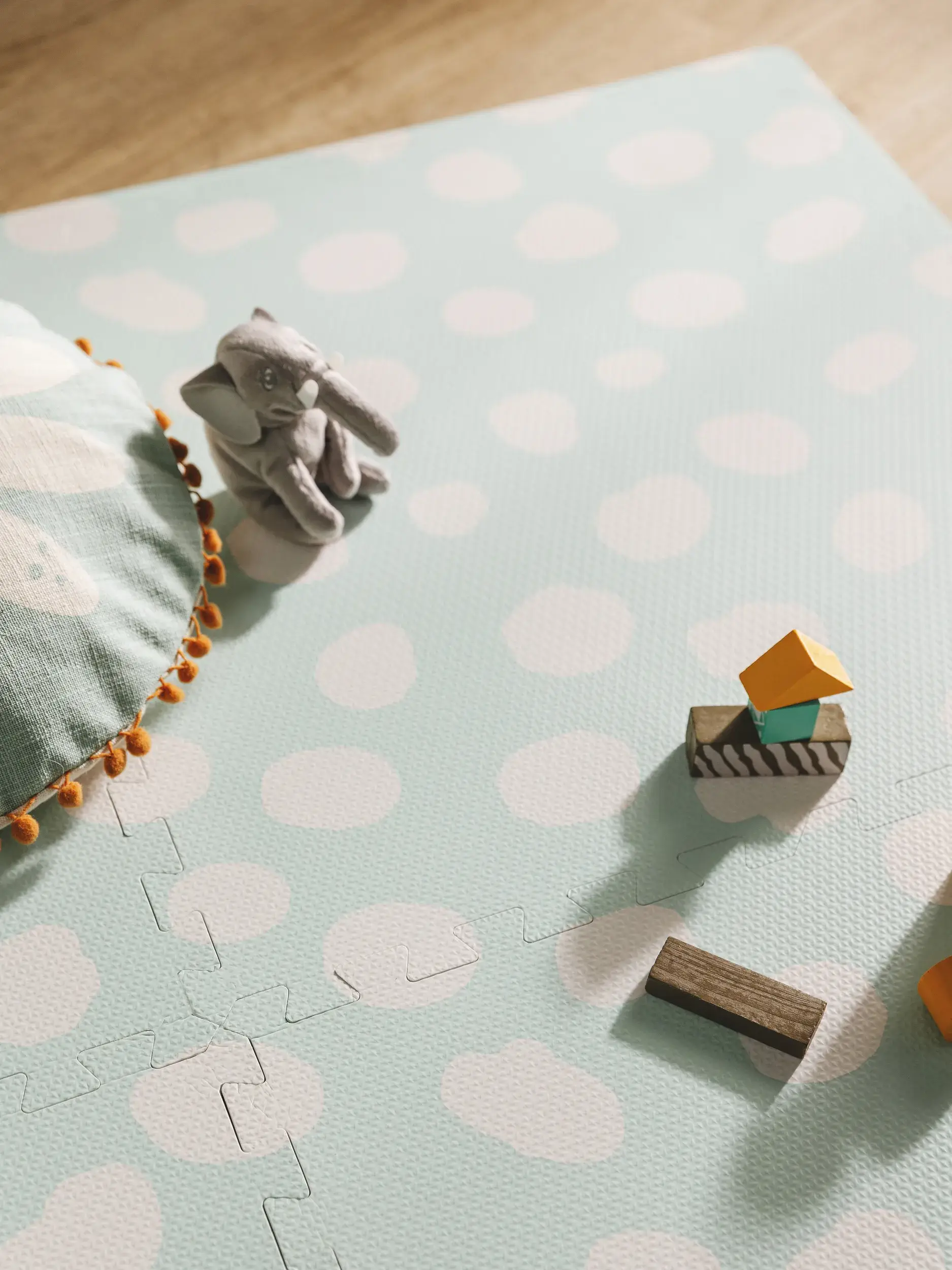 Spielmatte Savannah Mint im Design Tiermotive aus  von Lytte