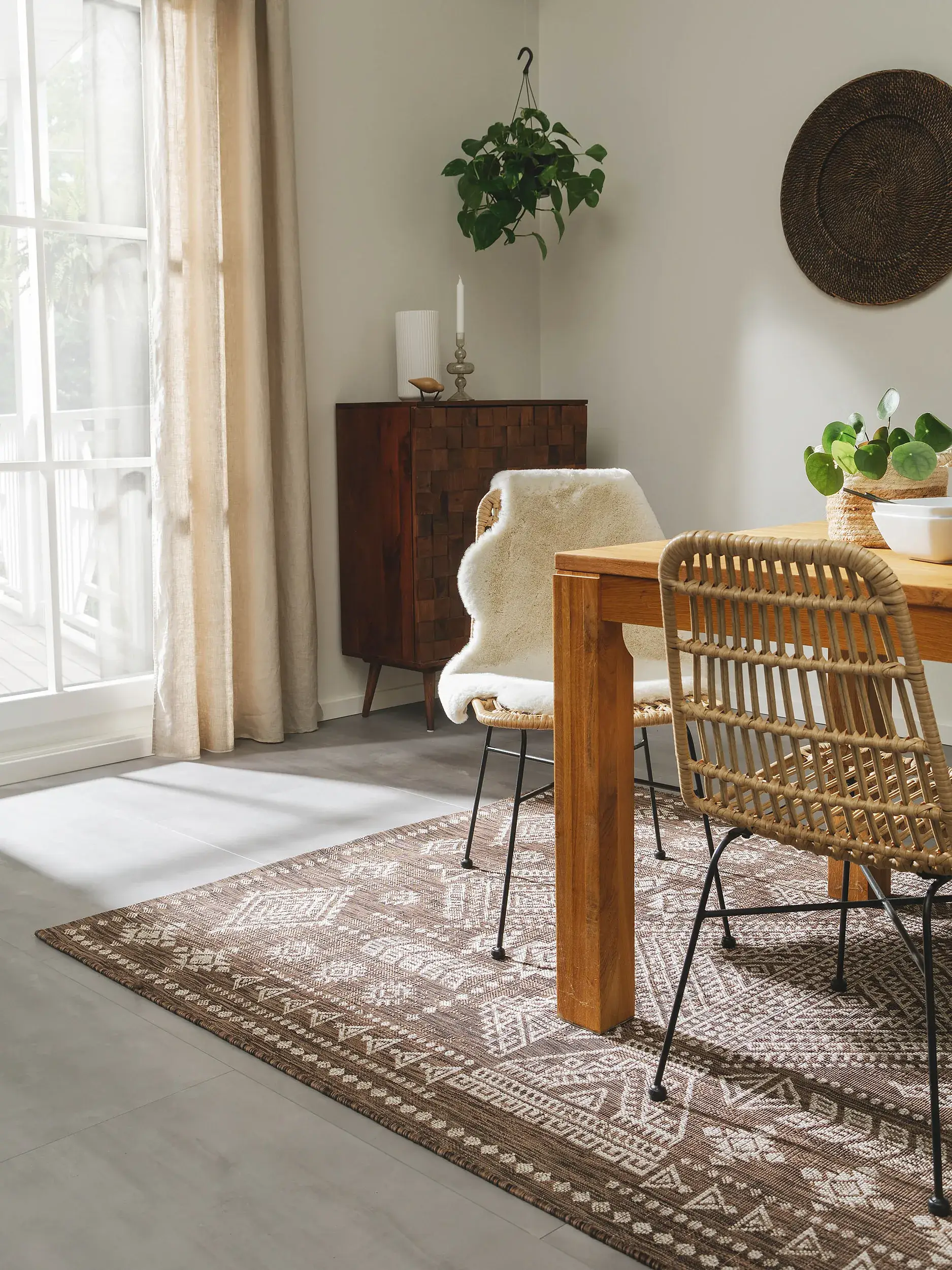 Tapis en 100% Polypropylène en Marron avec une pile de 100% Polypropylène de hauteur de benuta POP