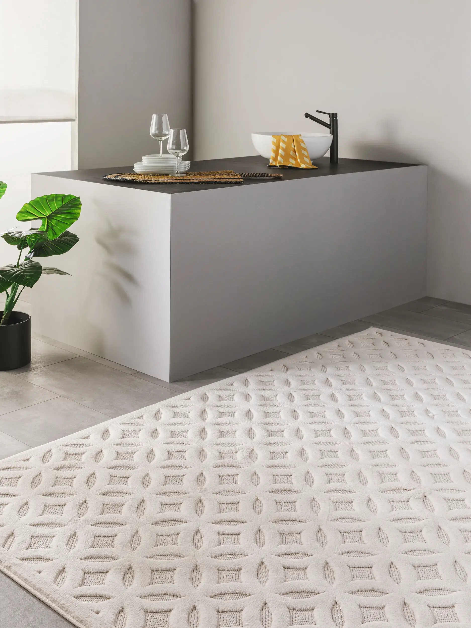 Teppich aus 100% Polypropylen in Beige mit 100% Polypropylen hohem Flor von benuta Nest