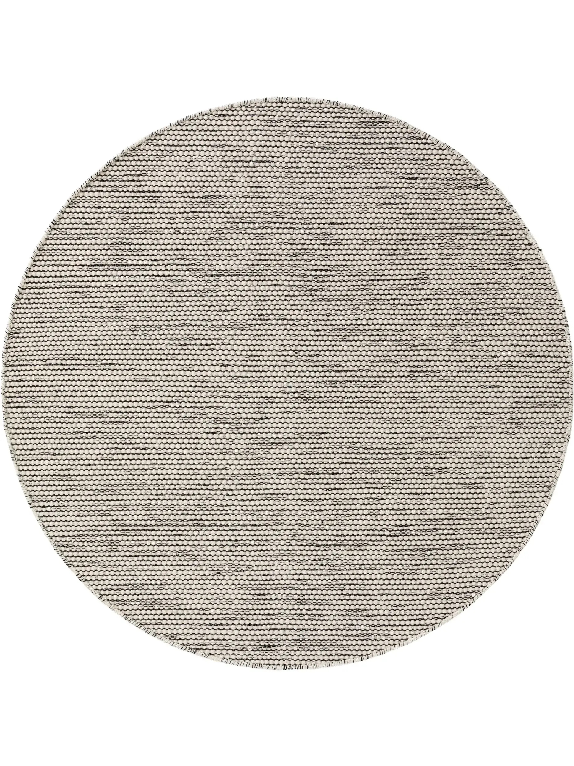 Rug made of 80% Wolle, 20% Baumwolle in Beige with a 80% Wolle, 20% Baumwolle high pile by benuta Pure