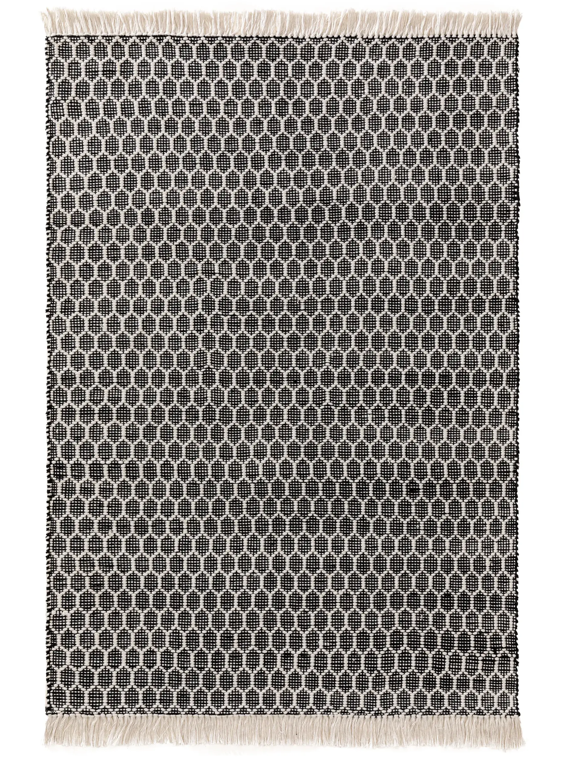 Tapijt van 100% Polyester (gerecycled PET) in Zwart/Wit met een 100% Polyester (gerecycled PET) hoge pool van benuta pure