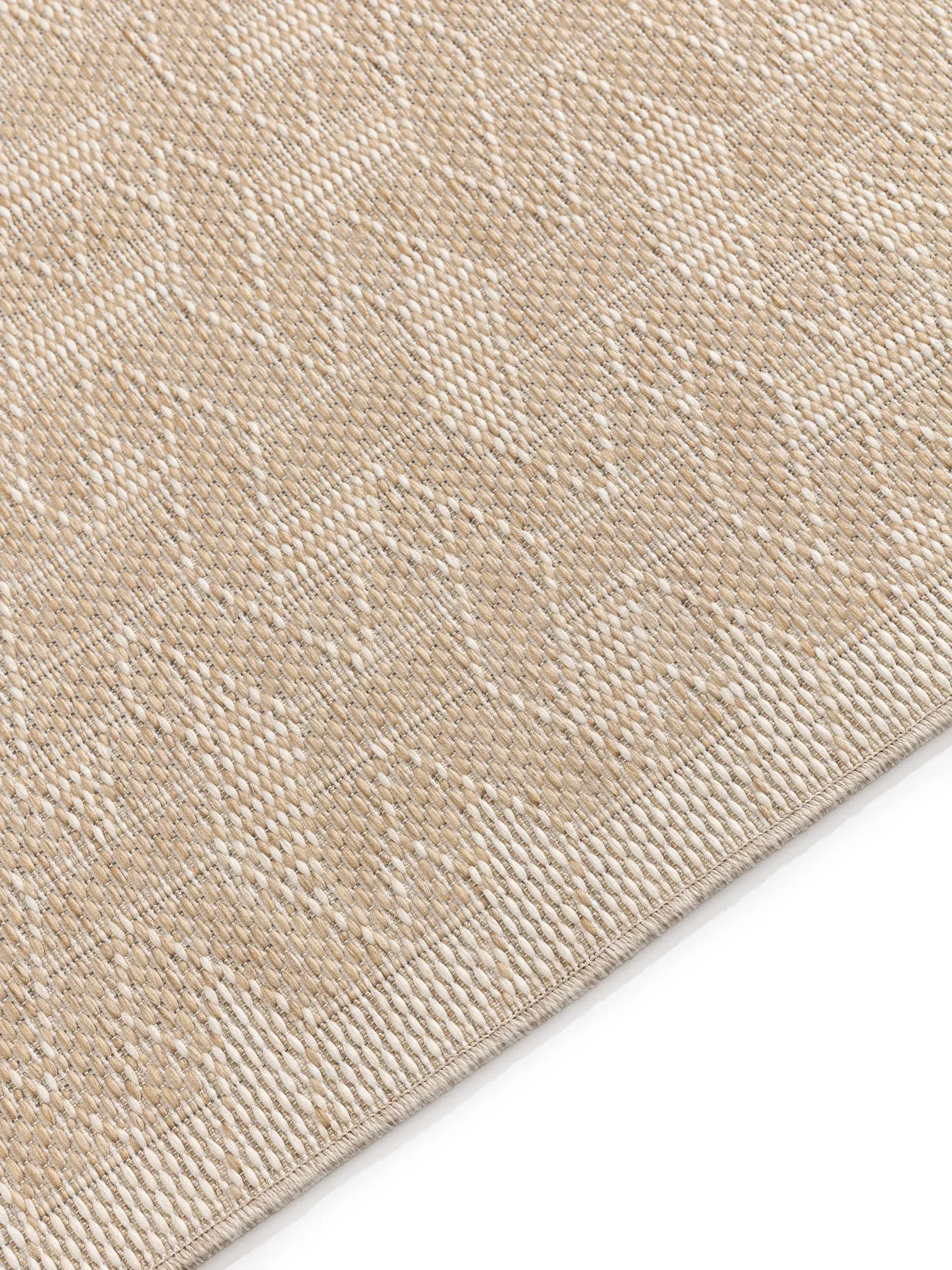 Rug made of 100% Polypropylen in White with a 100% Polypropylen high pile by benuta Nest