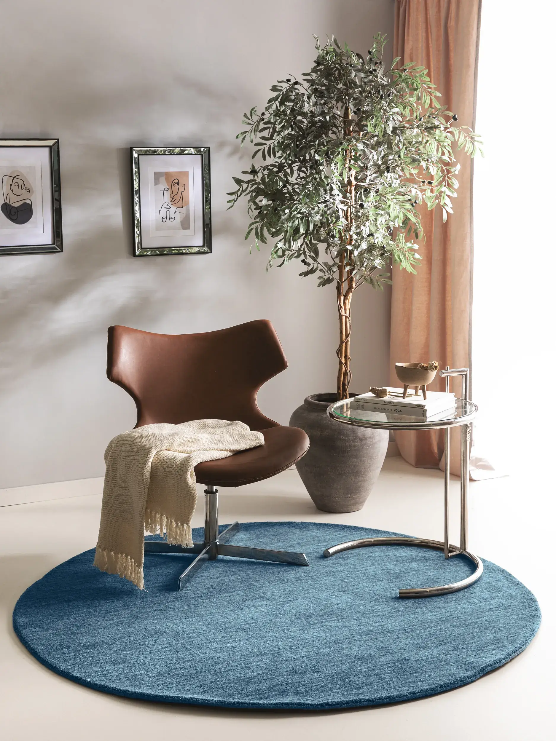 Teppich aus 100% Wolle in Blau mit 100% Wolle hohem Flor von benuta Nest