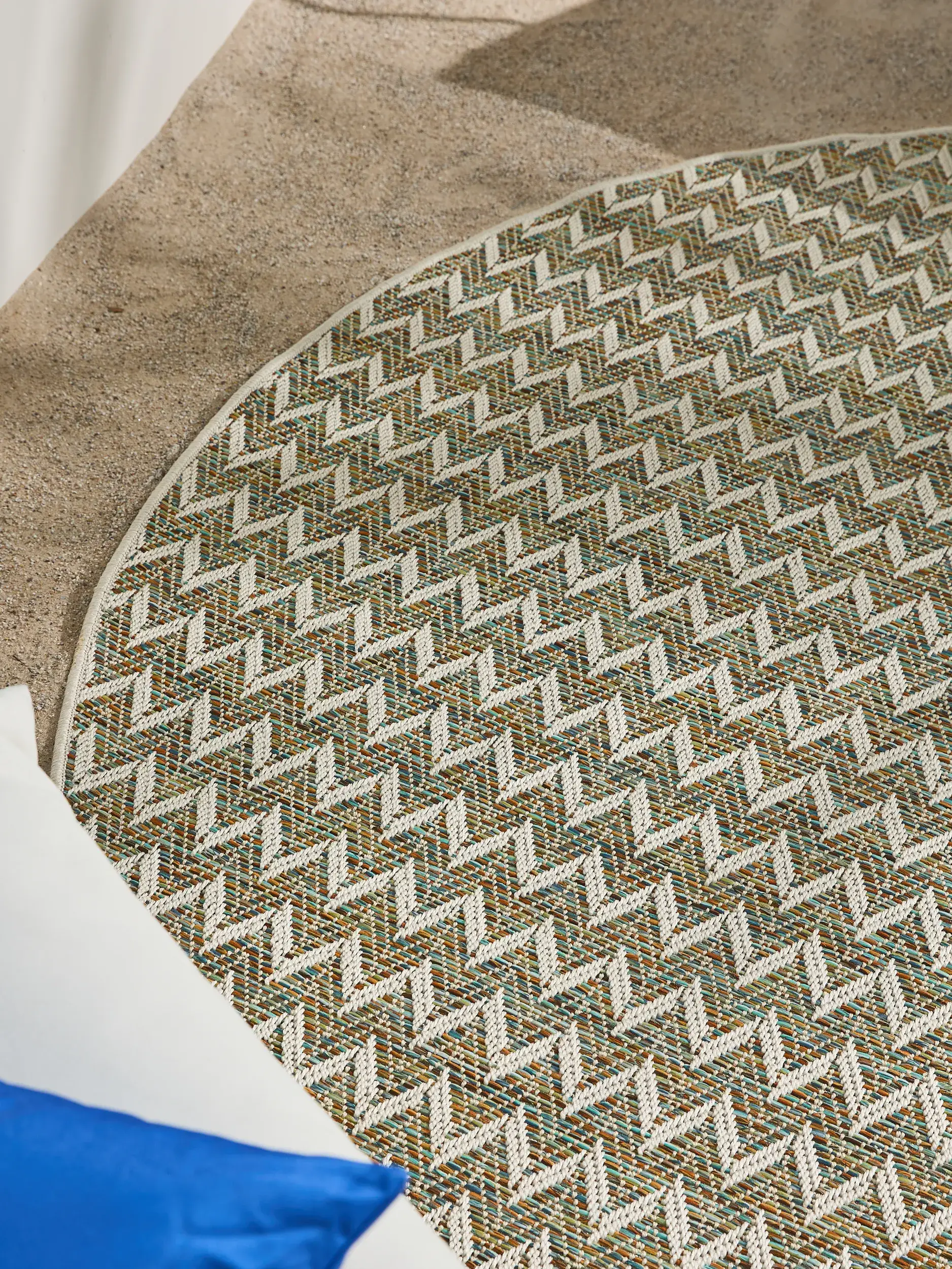 Rug made of 100% Polypropylen in Blue with a 100% Polypropylen high pile by benuta Nest
