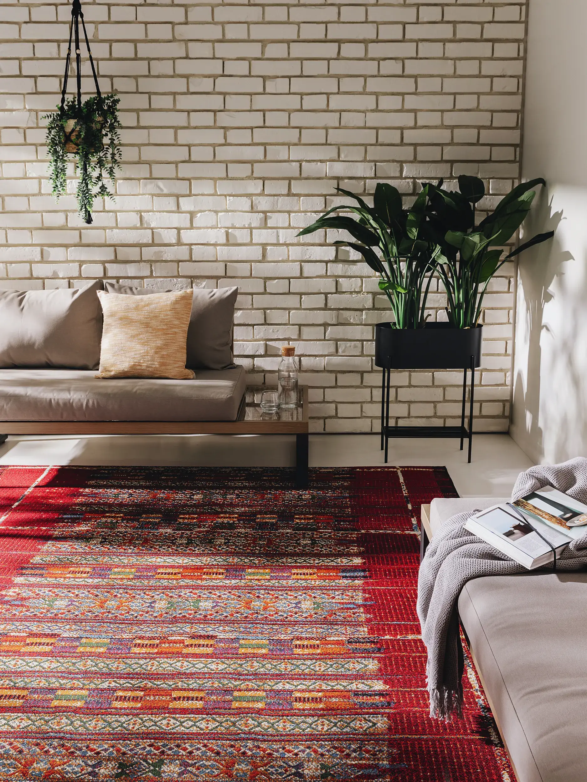 Rug made of 76% Polypropylen, 23% Polyester, 1% Latex in Multicolour with a 76% Polypropylen, 23% Polyester, 1% Latex high pile by benuta Nest