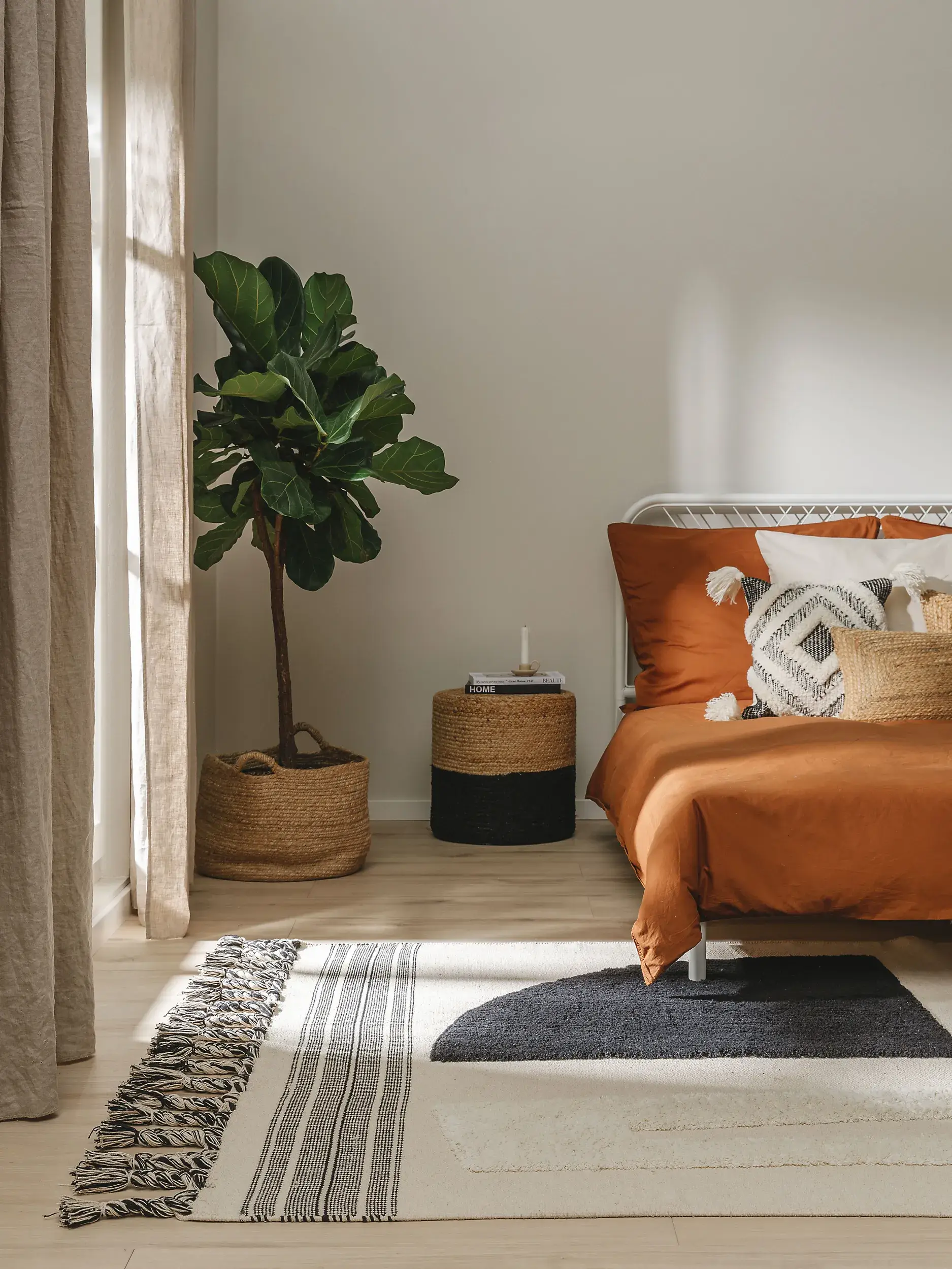 Teppich aus 100% Baumwolle in Schwarz/Weiß mit 100% Baumwolle hohem Flor von benuta Pop