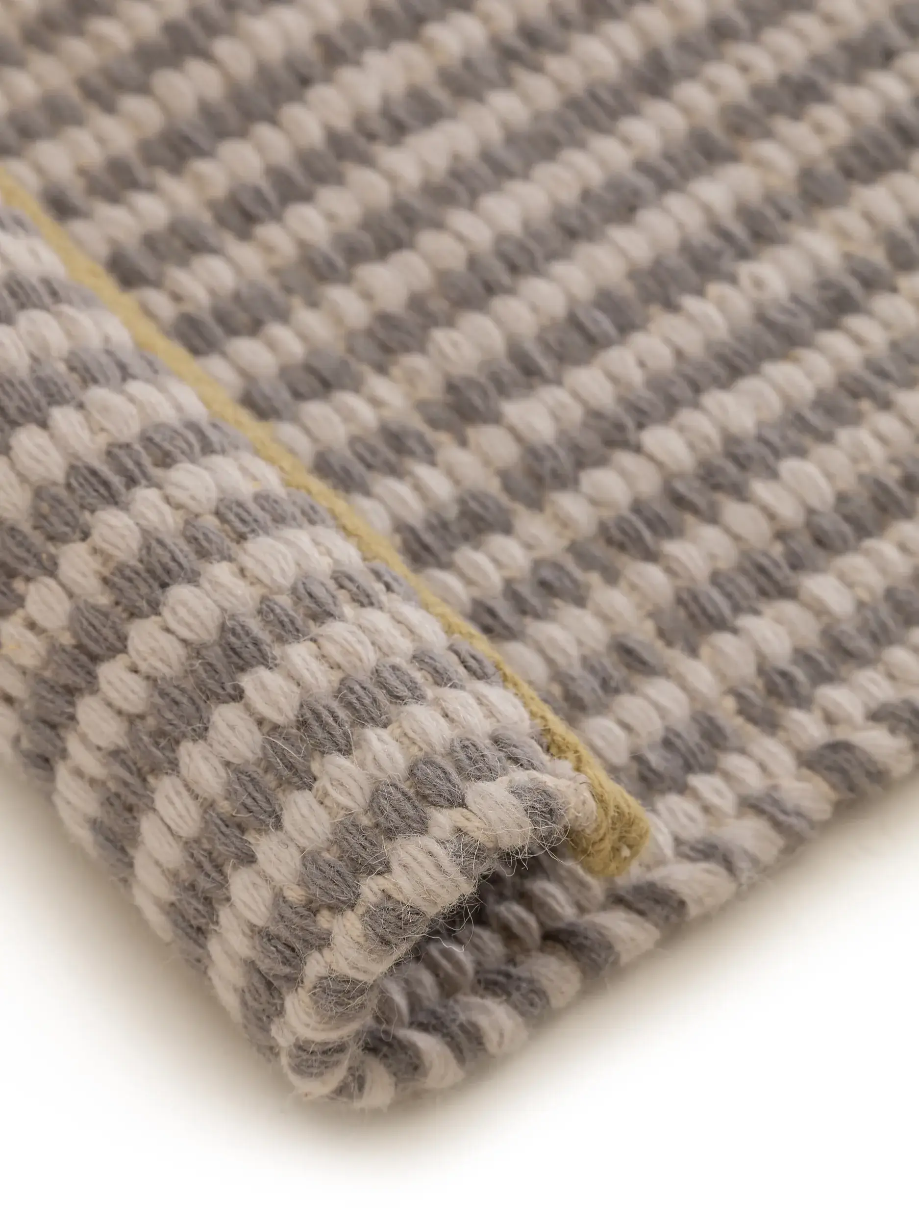 Rug made of 50% Wolle, 50% Cotton in Grün with a 50% Wolle, 50% Cotton high pile by benuta Pop
