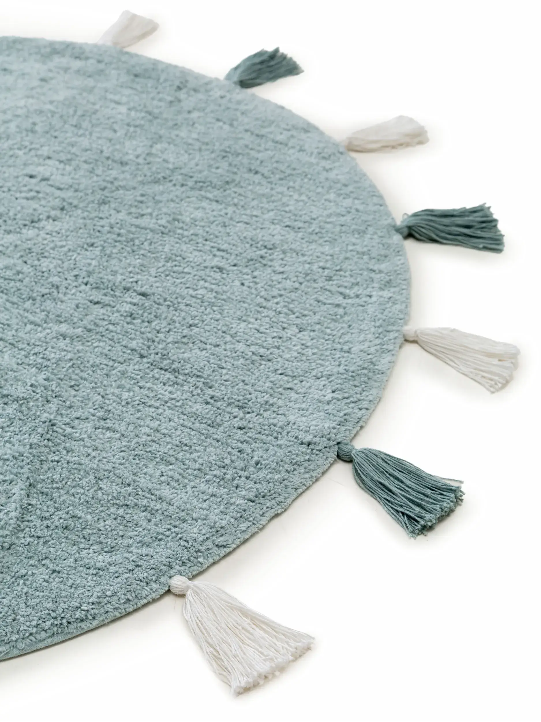 Rug made of 100% Baumwolle in Grün with a 100% Baumwolle high pile by Lytte