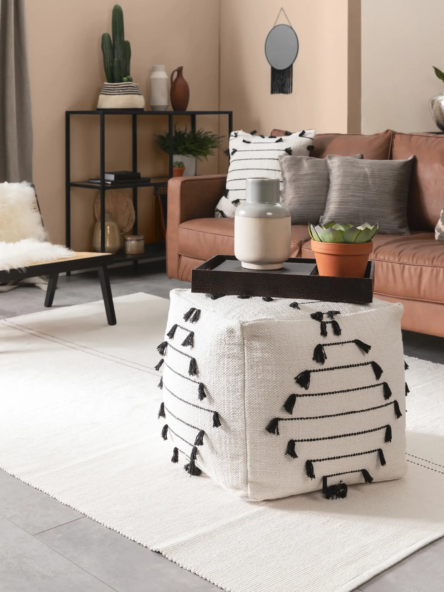 Puf Bo Ivory con diseño de Kilim en 100% Algodón de benuta POP