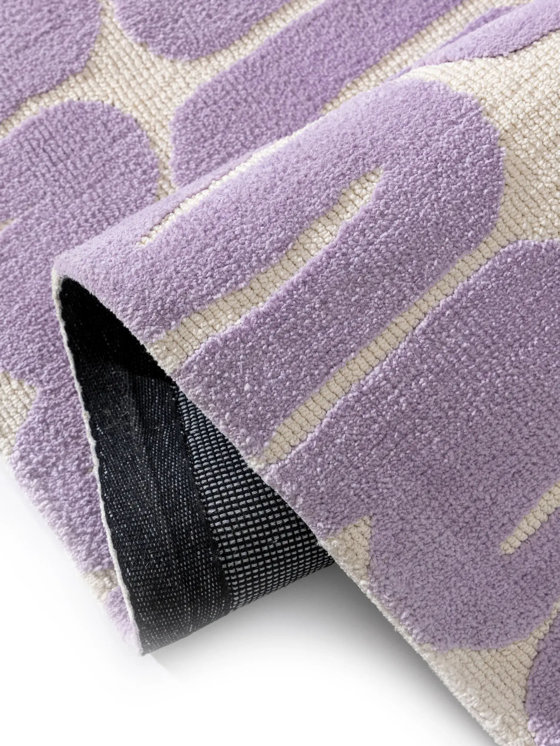 Teppich aus 100% Polyester (Microfiber) in Lila mit 100% Polyester (Microfiber) hohem Flor von benuta Pop