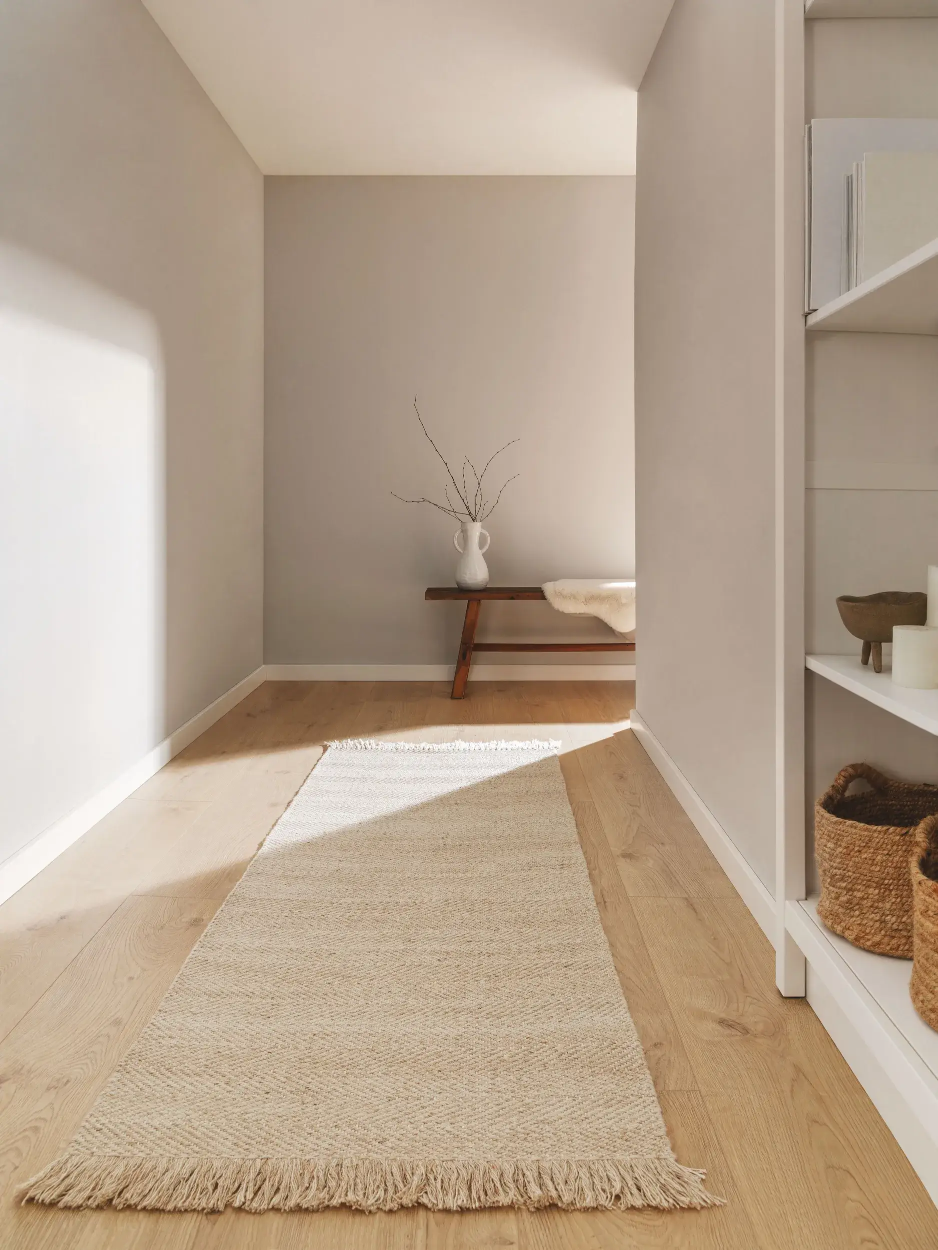 Teppich aus 60% Wolle, 20% Baumwolle, 20% Polyester in Beige mit 60% Wolle, 20% Baumwolle, 20% Polyester hohem Flor von benuta Pure