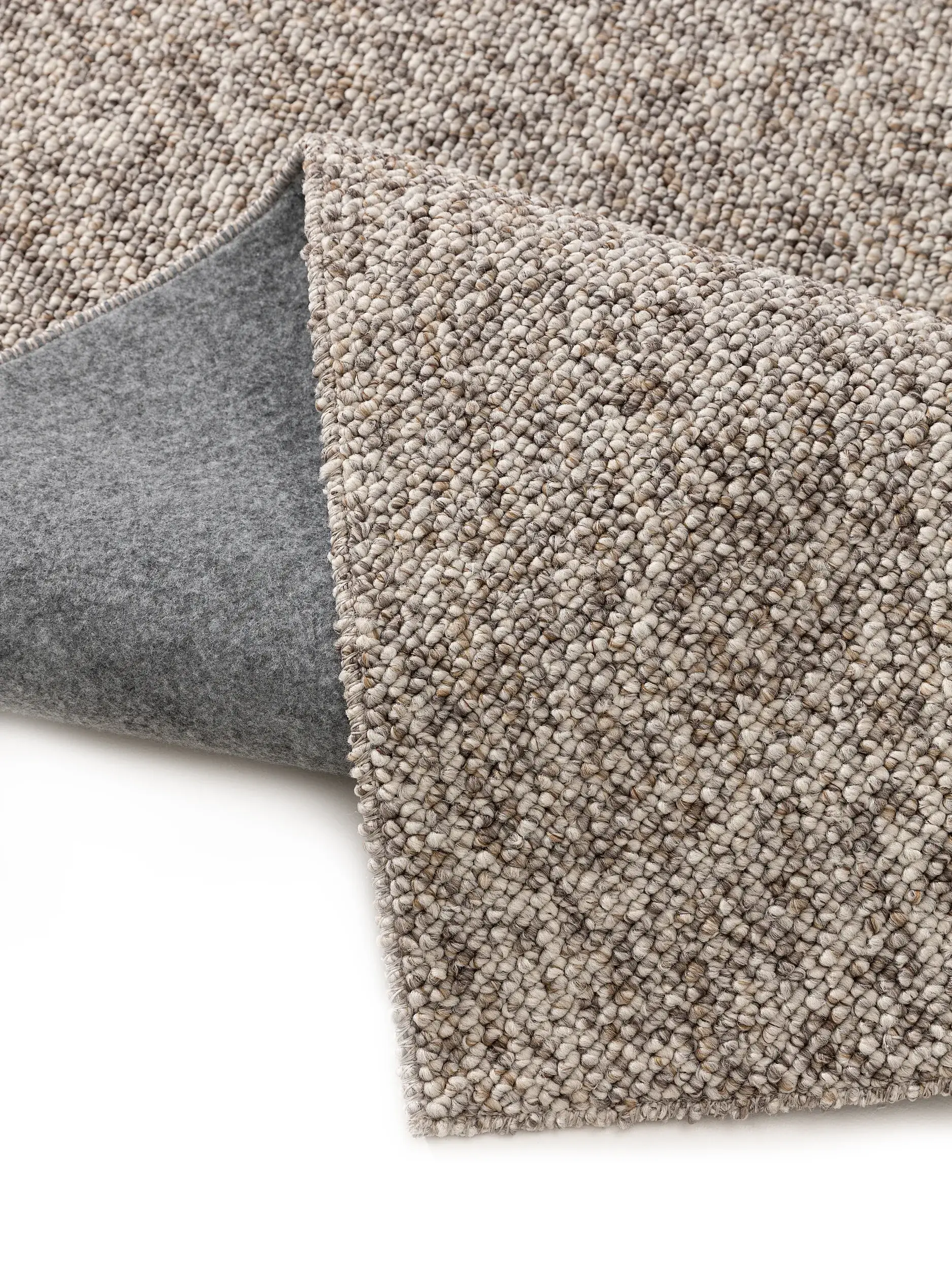 Teppe av 100% Polypropylen i Taupe med 100% Polypropylen høy lugg fra benuta Nest