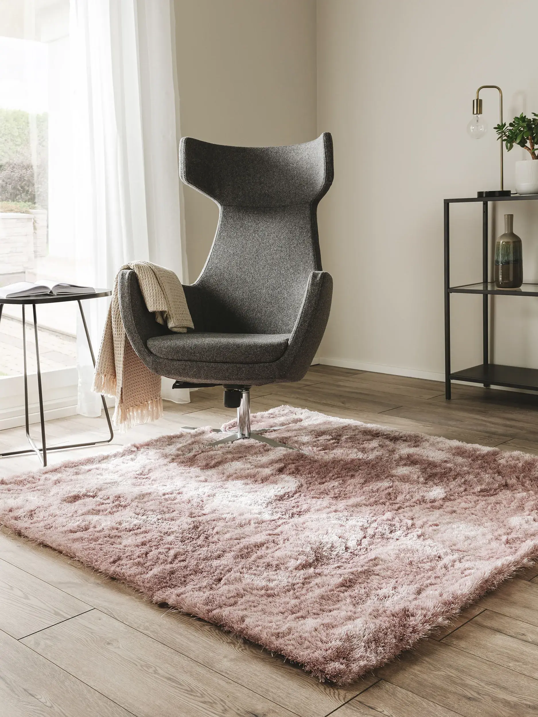 Teppich aus 100% Polyester in Rosa mit 100% Polyester hohem Flor von benuta Nest