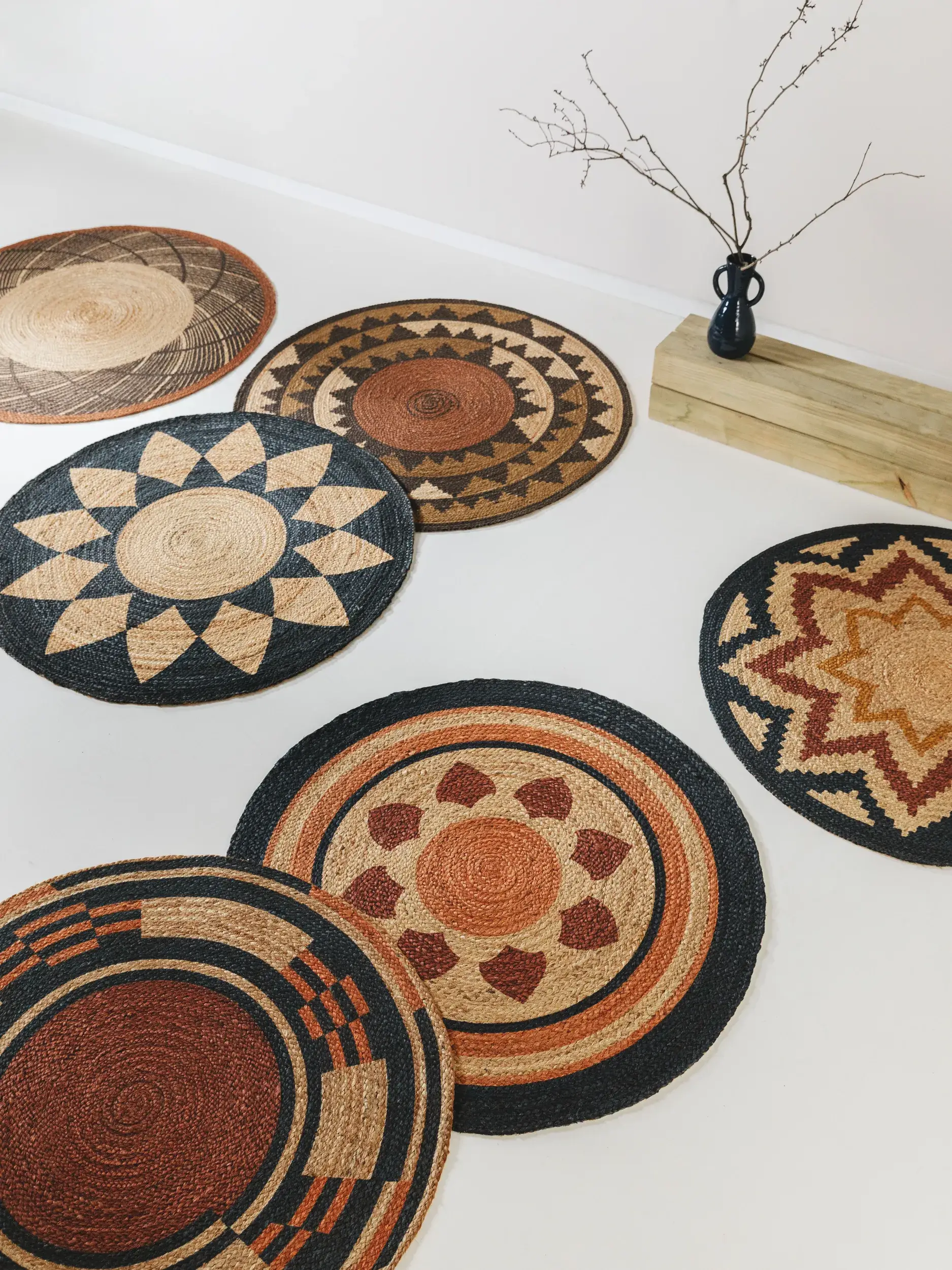 Teppich aus 100% Jute in Braun mit 100% Jute hohem Flor von benuta Pure