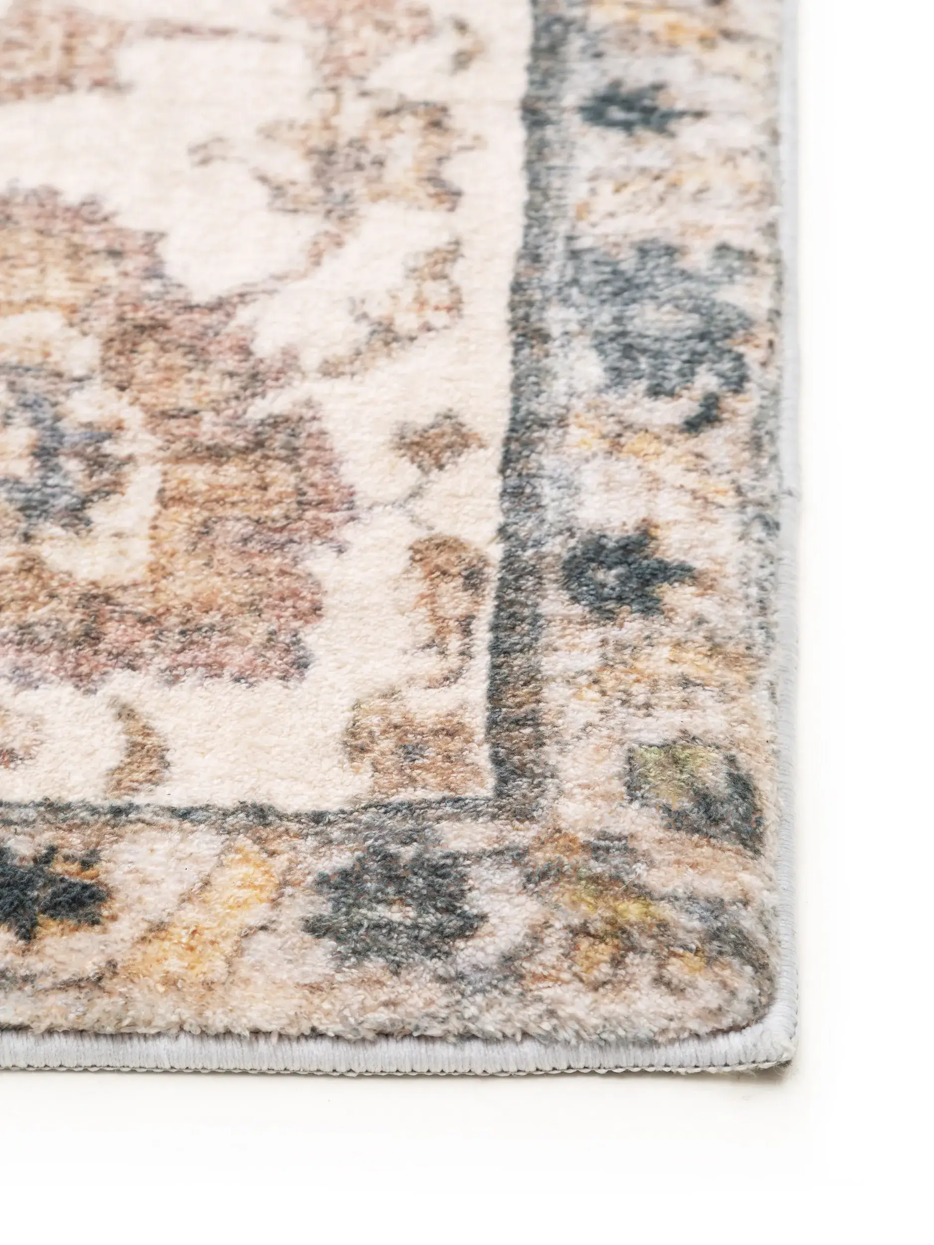 Tapijt van 100% Polyester in Beige met een 100% Polyester hoge pool van benuta POP