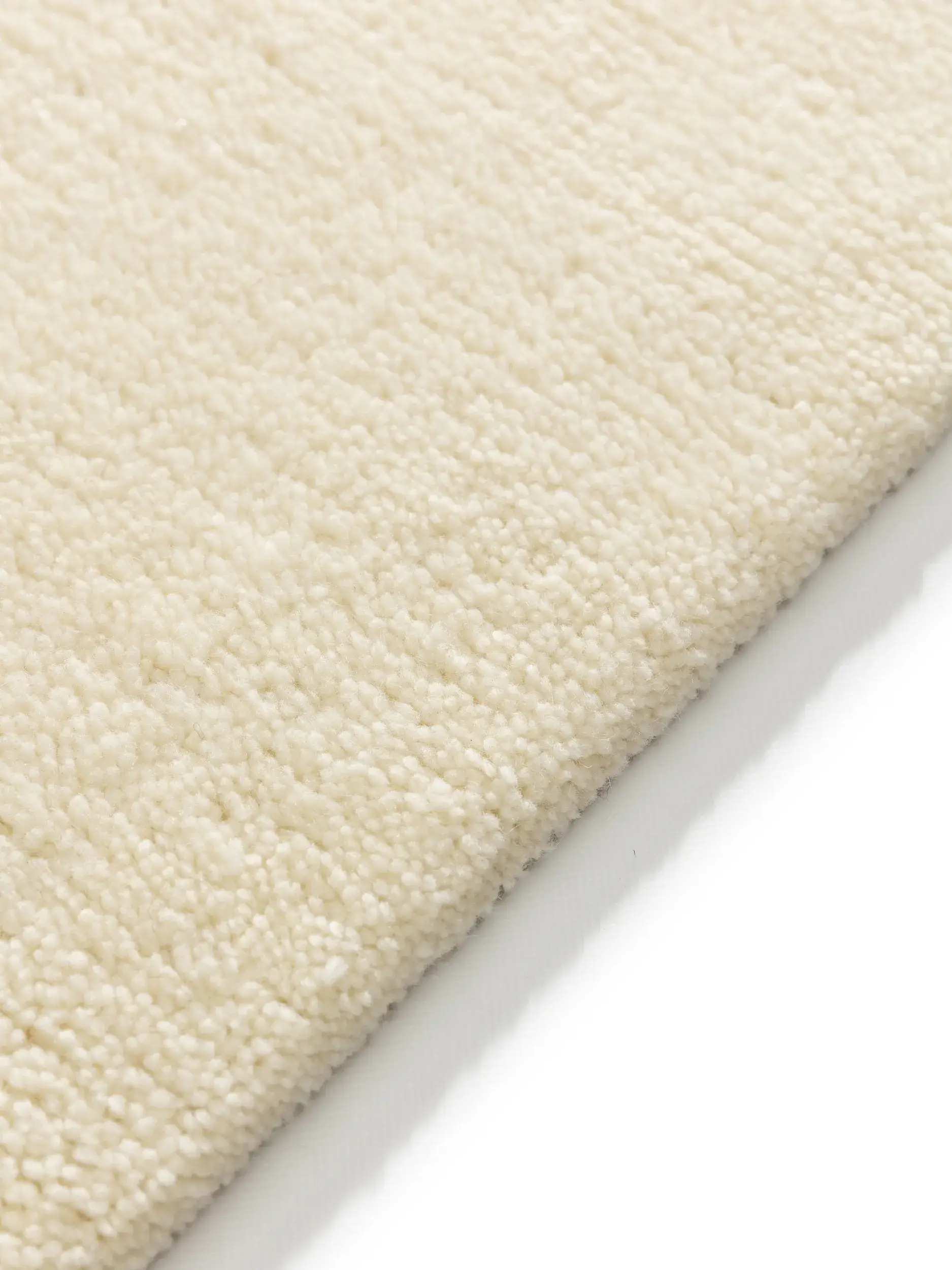 Teppich aus 100% Wolle in Beige mit 100% Wolle hohem Flor von benuta Pure