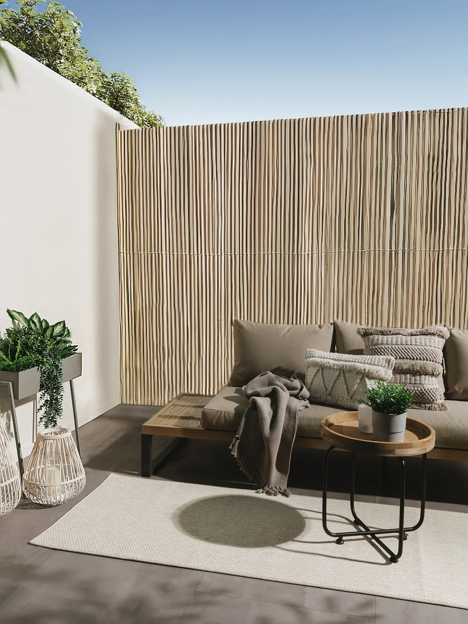 Rug made of 100% Polypropylen in Beige with a 100% Polypropylen high pile by benuta Basic