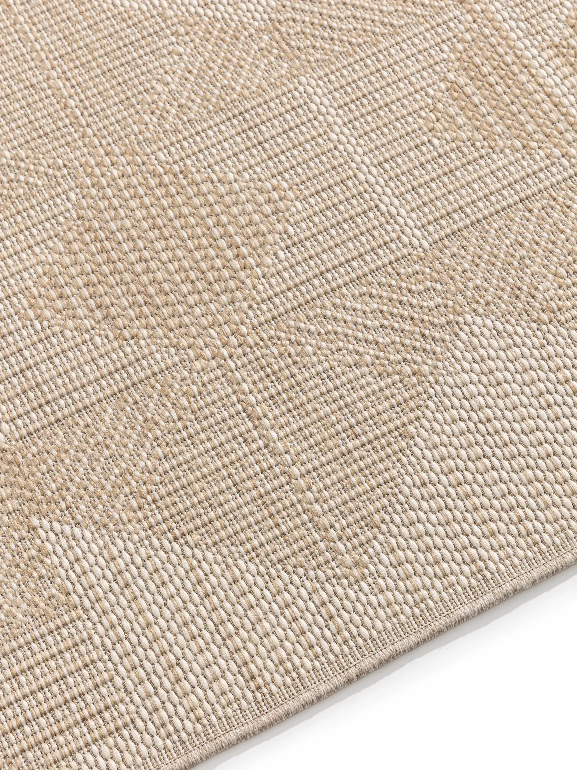 Rug made of 100% Polypropylen in White with a 100% Polypropylen high pile by benuta Nest