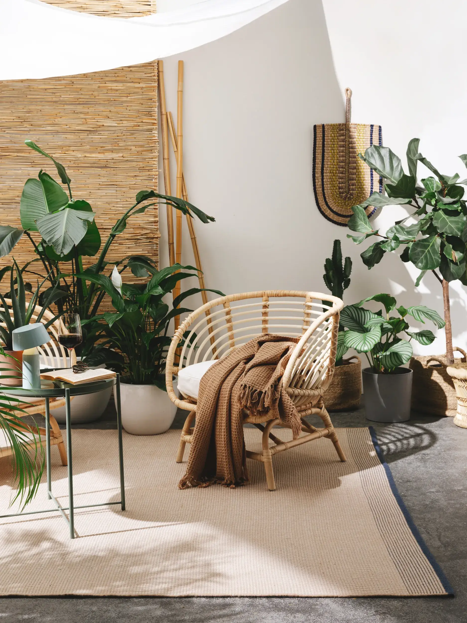 Teppich aus 100% Polyester (recyceltes PET) in Beige mit 100% Polyester (recyceltes PET) hohem Flor von benuta Pure